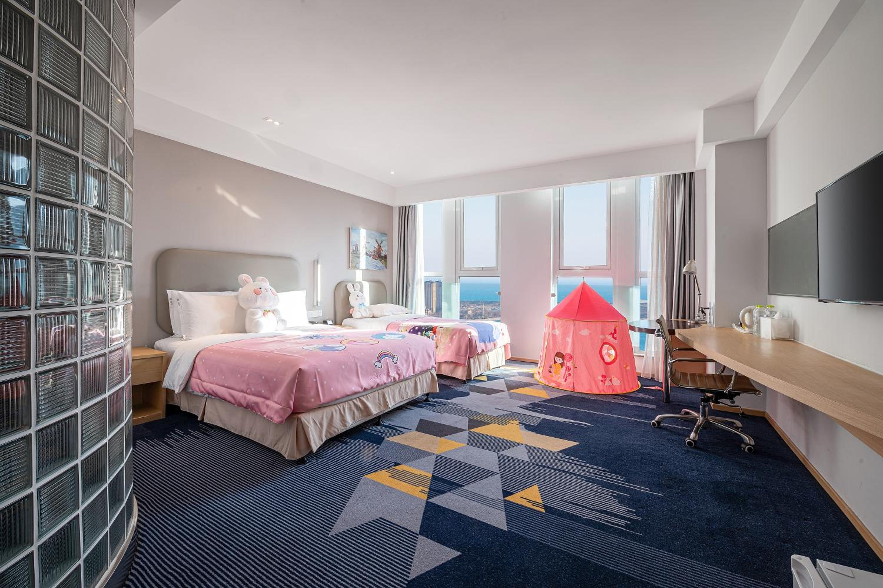 Holiday Inn Express - Qingdao West Coast by IHG