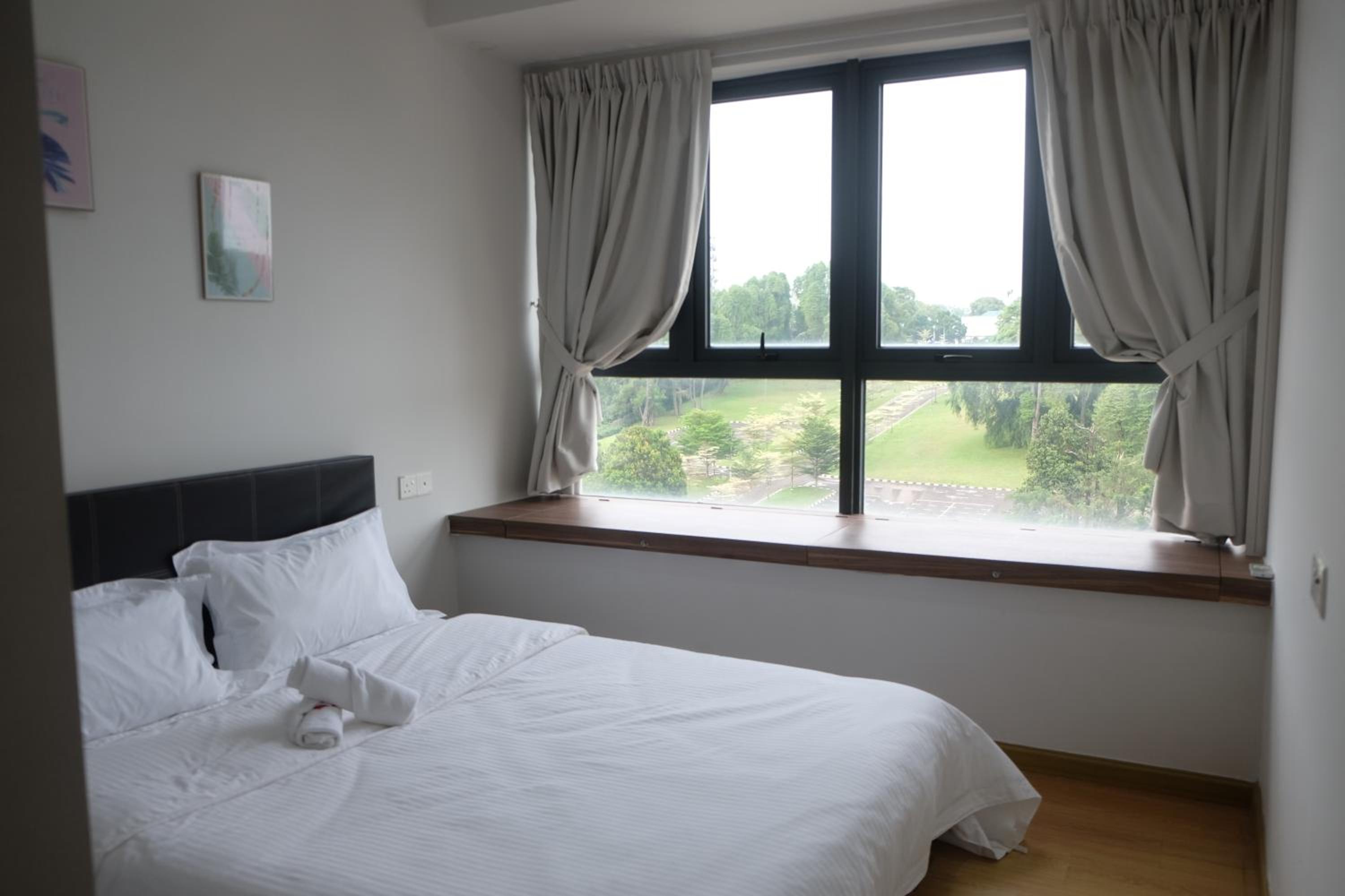 Cityview 2BR Country Garden Danga Bay - Natol