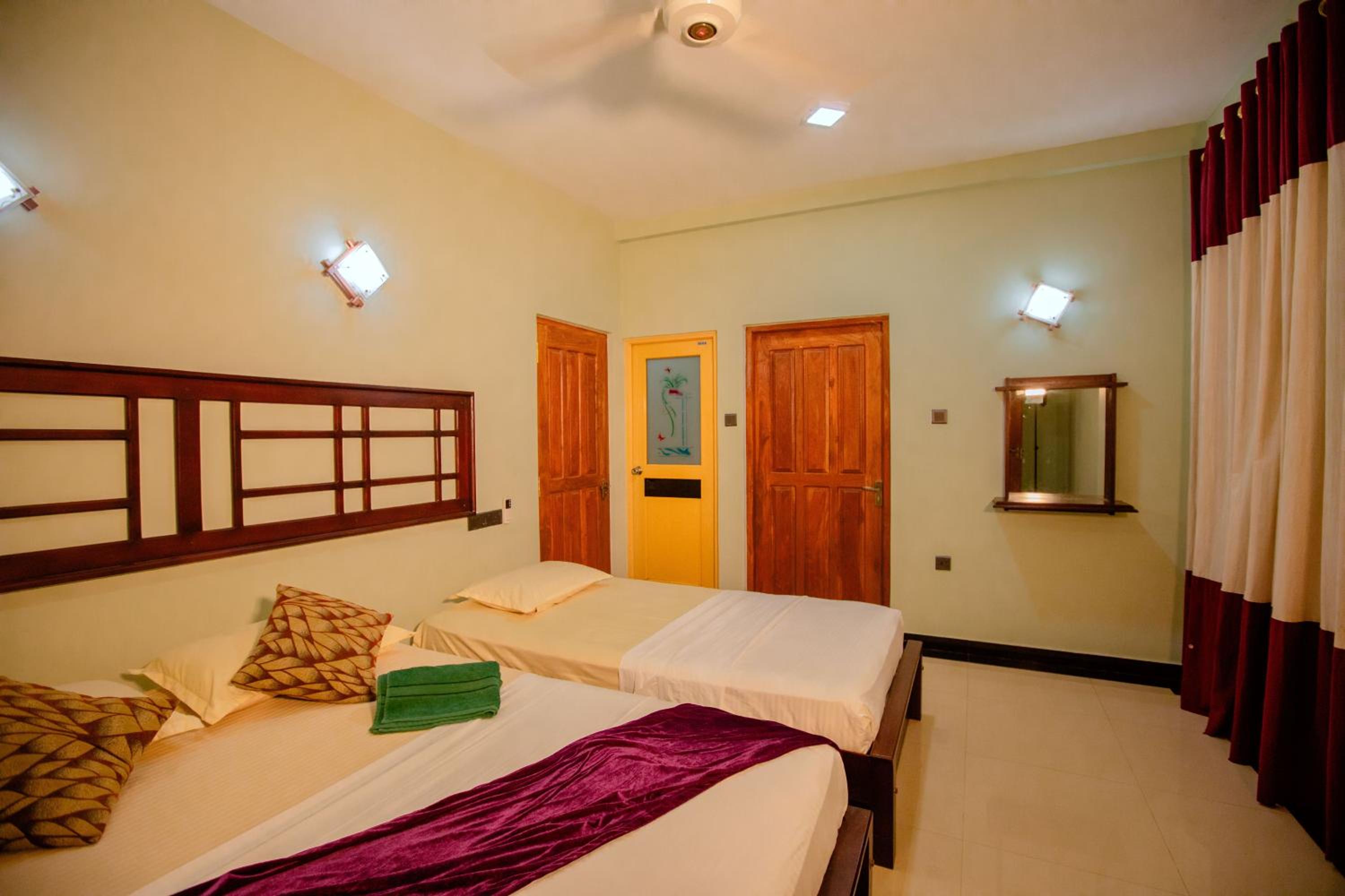 Yala River Face Inn
