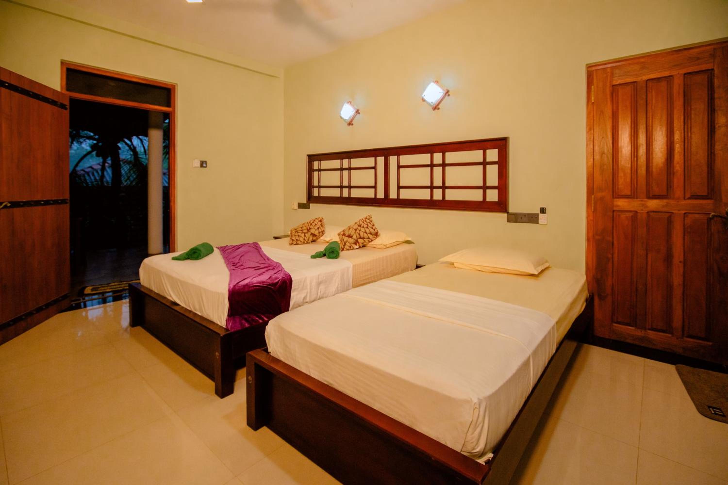 Yala River Face Inn