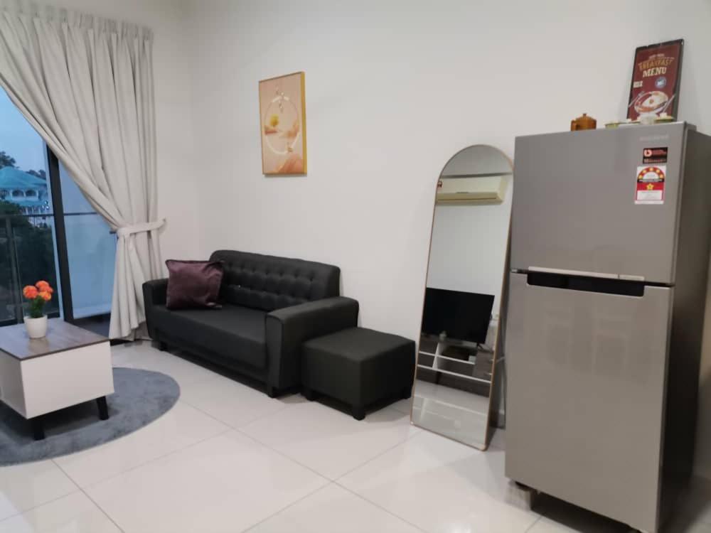 Cityview 2BR Country Garden Danga Bay - Natol