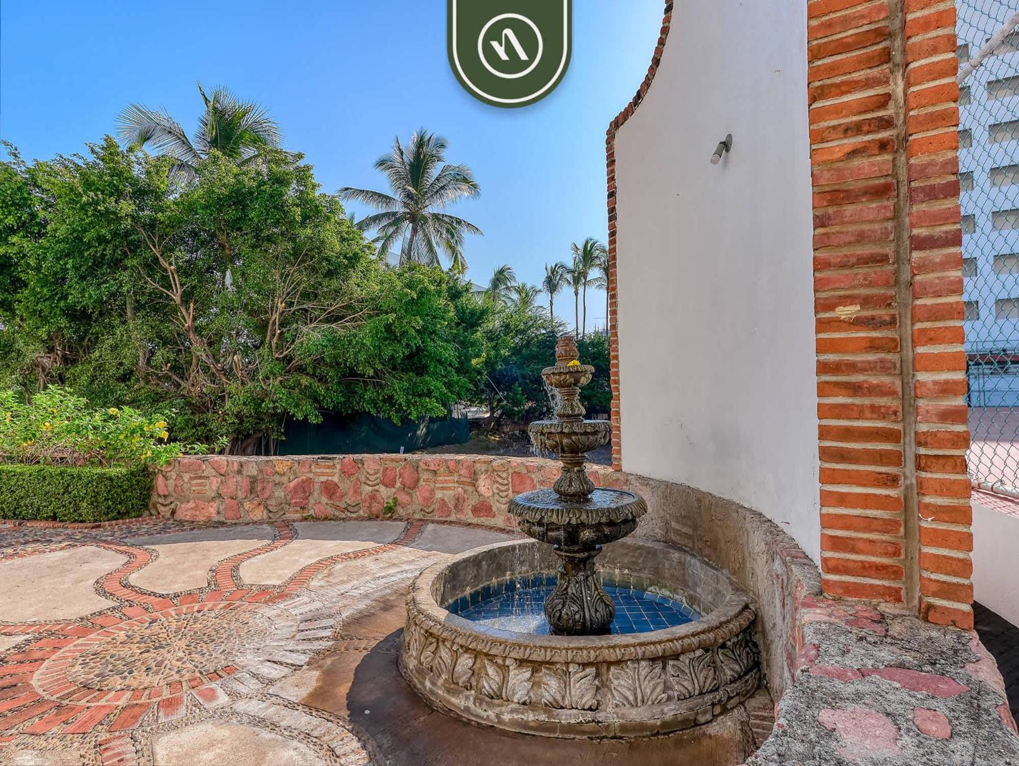 2 BR Condo in Hotel - Beach - Pools - Kids Club