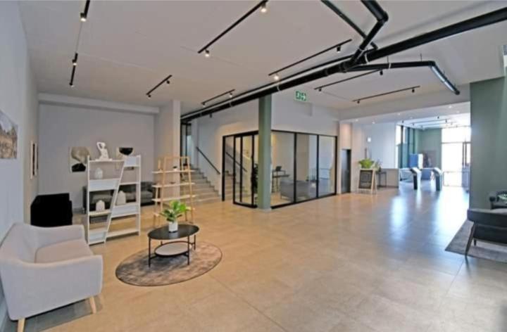Circa Lynwood flats,unit 240,Menlyn view 5