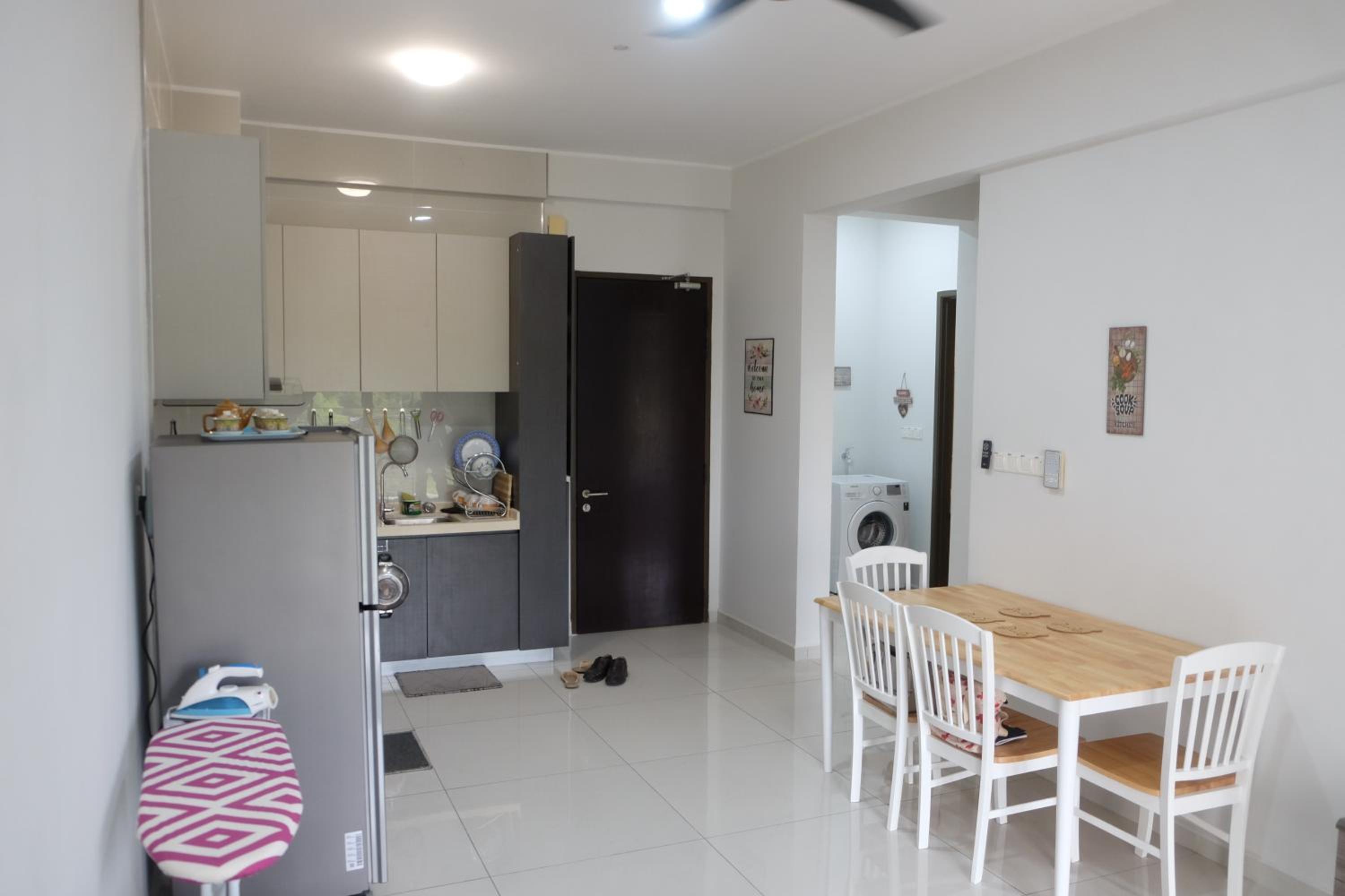 Cityview 2BR Country Garden Danga Bay - Natol