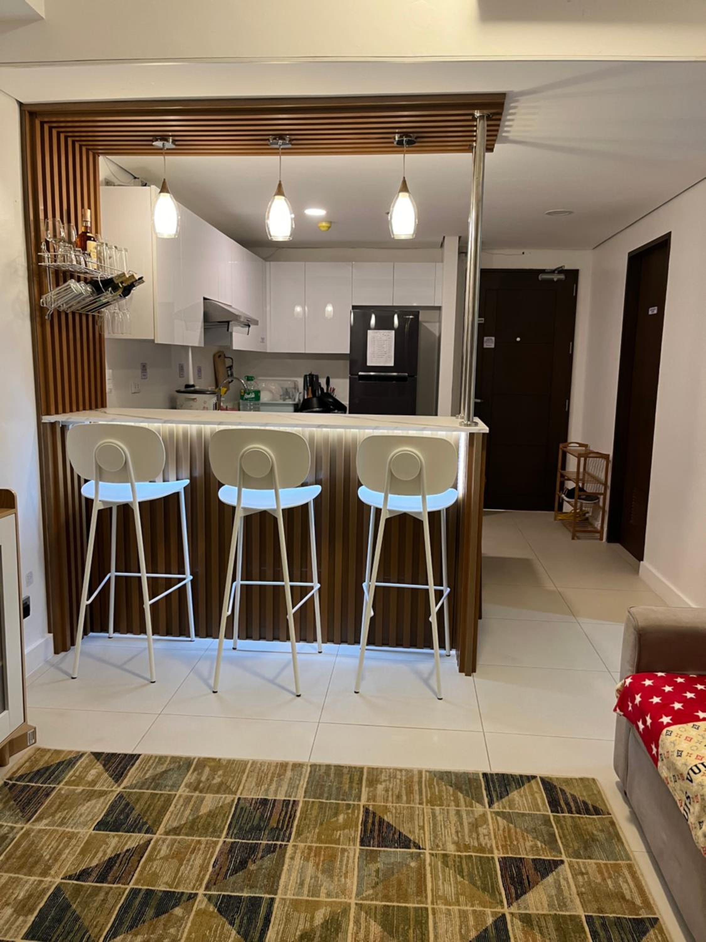 Luxury 2-BR, 2 Baths Condo at 38 Park Ave with Panoramic View