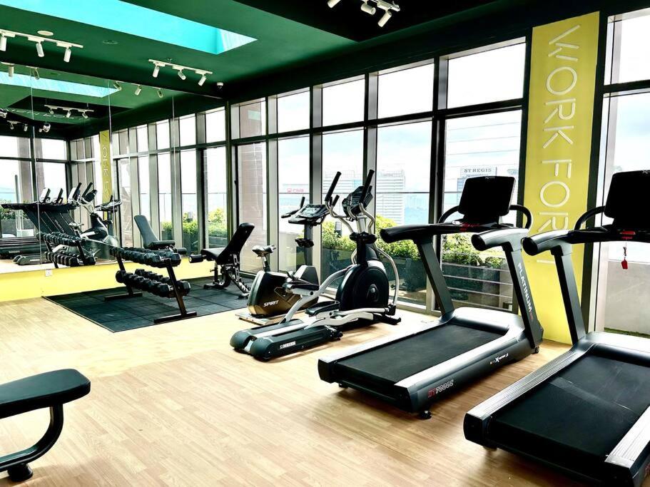 KL Sentral-Pool,Netflix,Gym,Monorail,Coworking,2pax
