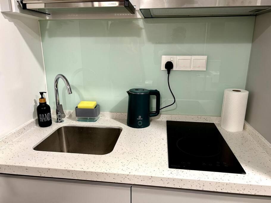 KL Sentral-Pool,Netflix,Gym,Monorail,Coworking,2pax