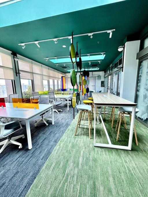 KL Sentral-Pool,Netflix,Gym,Monorail,Coworking,2pax