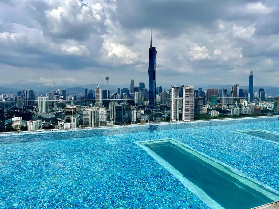 KL Sentral-Pool,Netflix,Gym,Monorail,Coworking,2pax