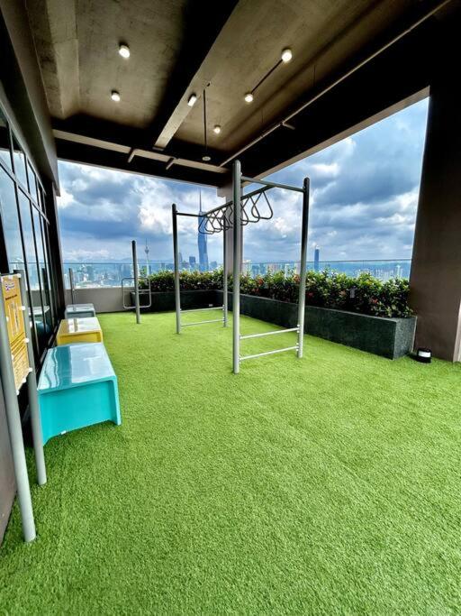KL Sentral-Pool,Netflix,Gym,Monorail,Coworking,2pax