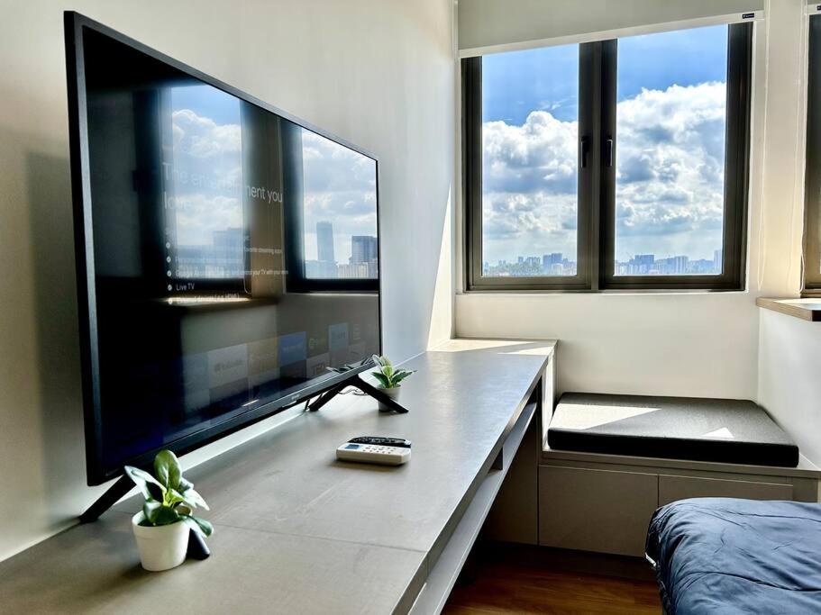 KL Sentral-Pool,Netflix,Gym,Monorail,Coworking,2pax