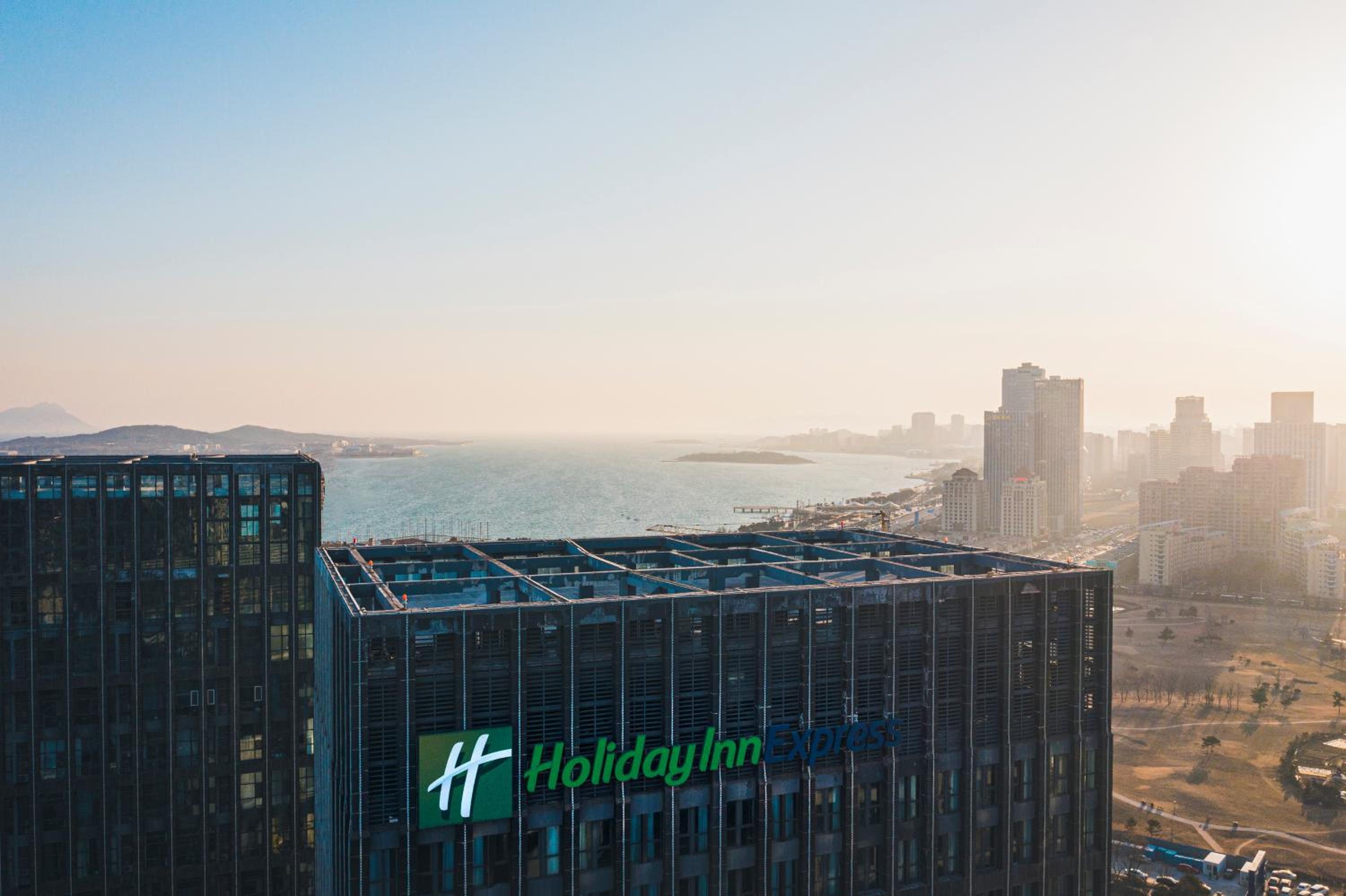 Holiday Inn Express - Qingdao West Coast by IHG