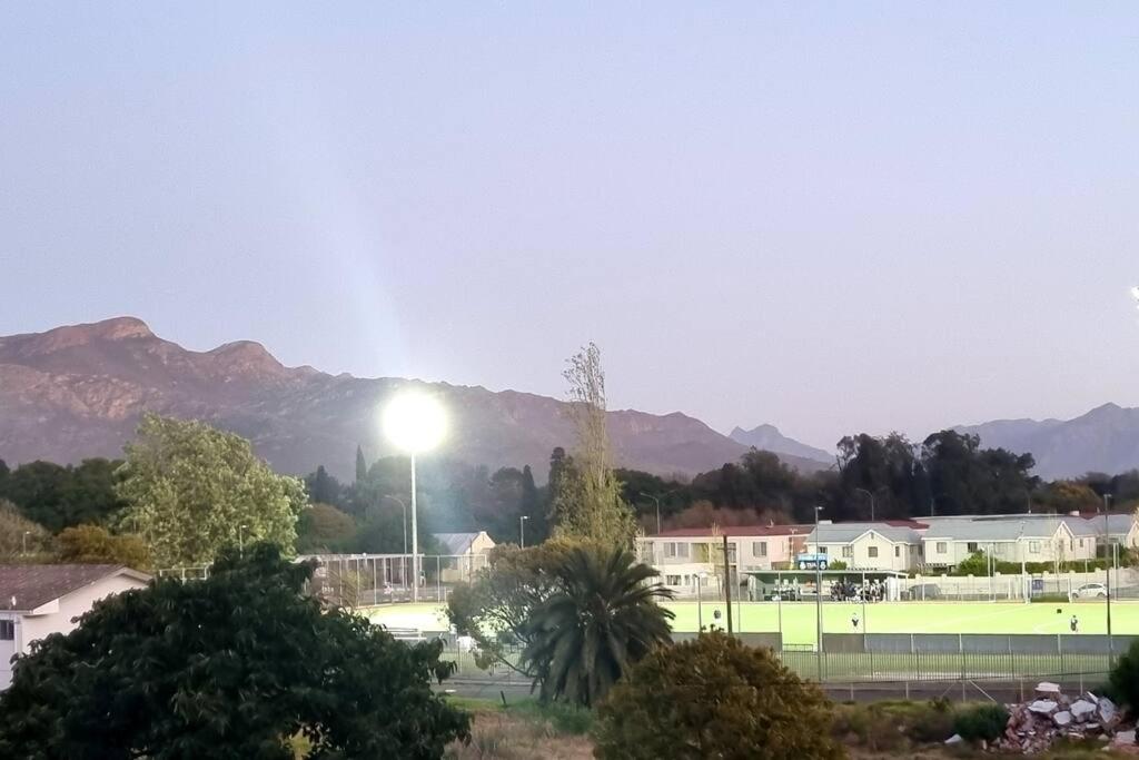 PAARL - The Heart of the Cape Winelands view 4
