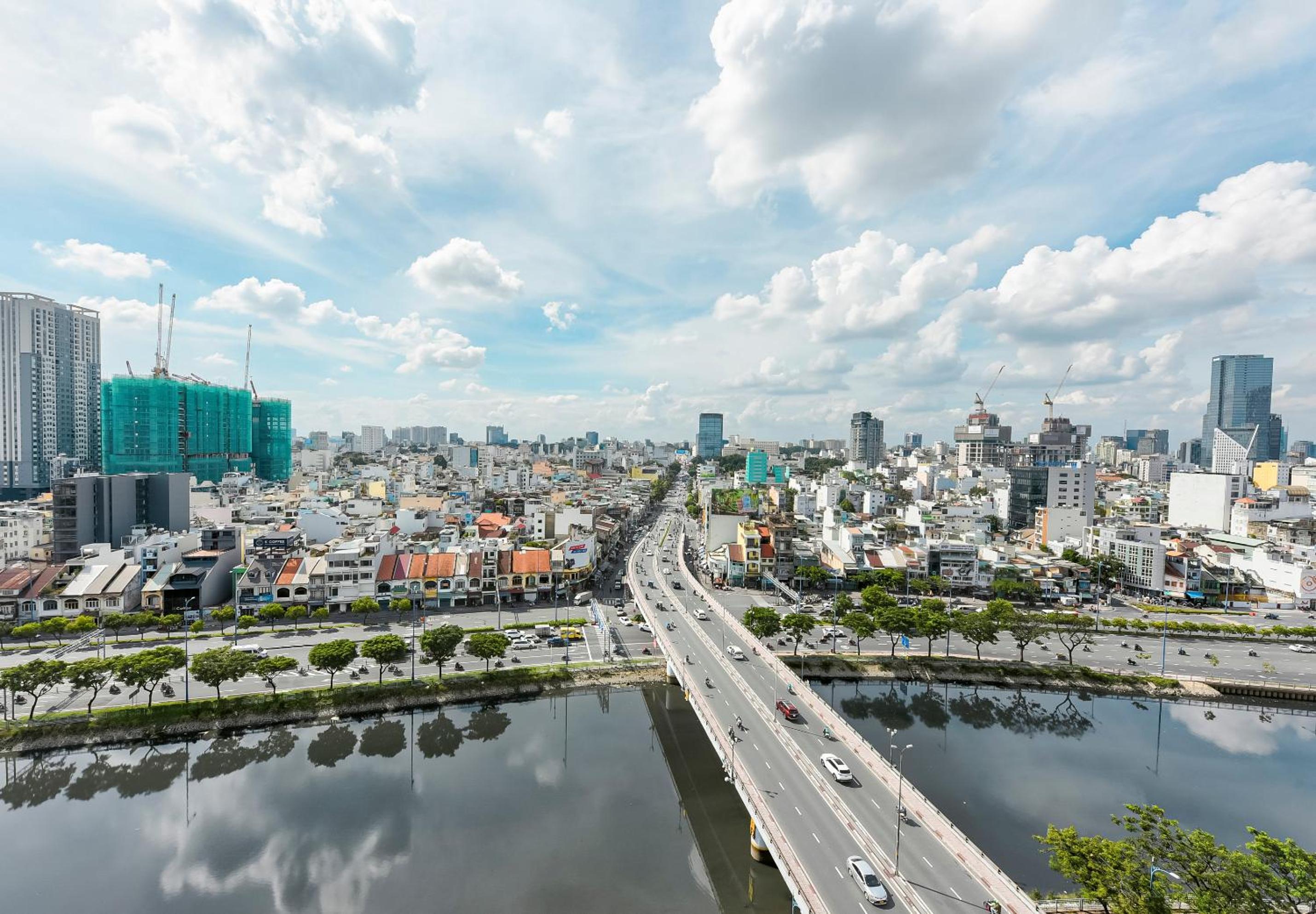 Sài Gòn Quận 4 - Căn Hộ Rivergate, Miễn Phí Hồ Bơi