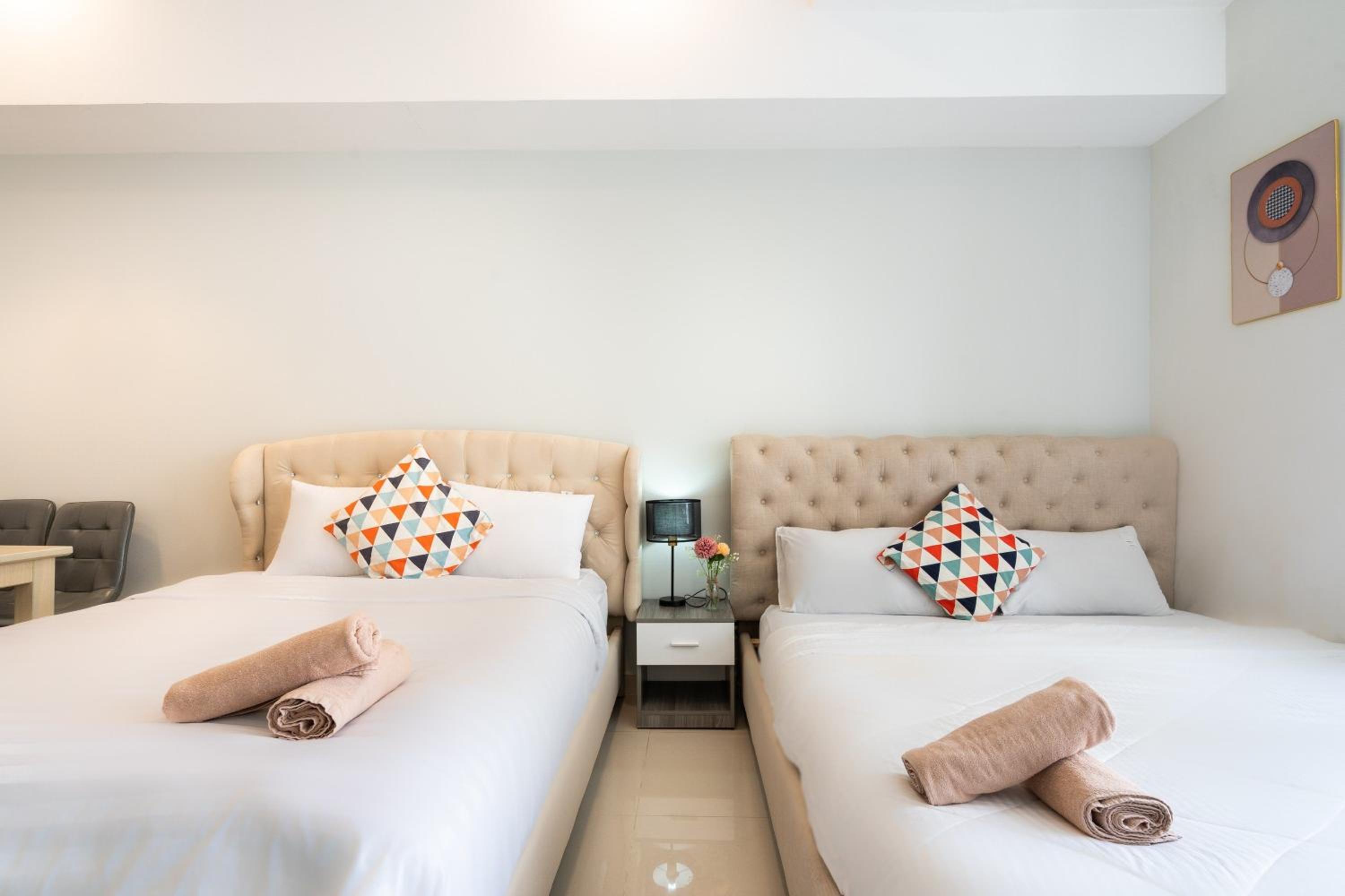 Sài Gòn Quận 4 - Căn Hộ Rivergate, Miễn Phí Hồ Bơi