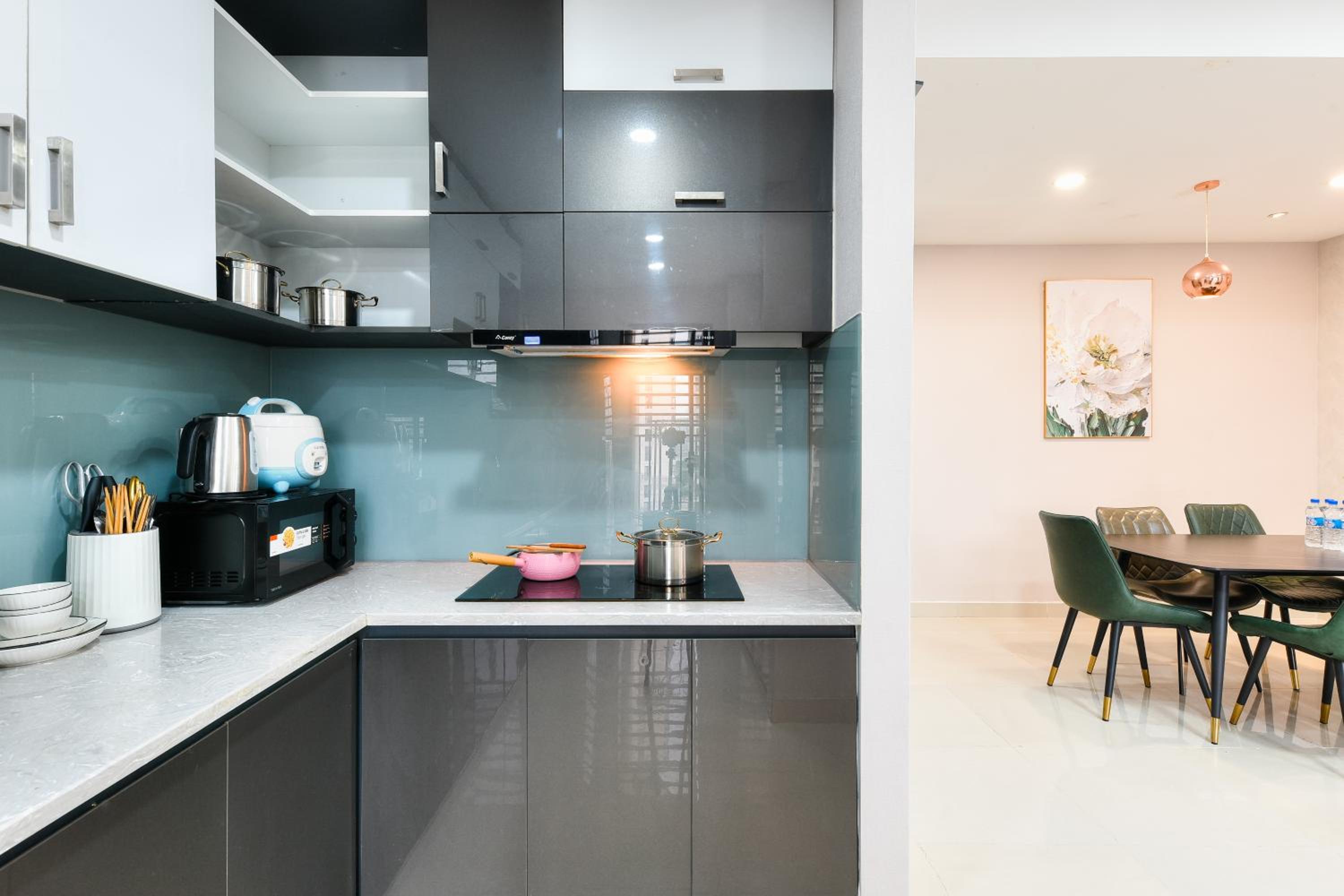 Sài Gòn Quận 4 - Căn Hộ Rivergate, Miễn Phí Hồ Bơi
