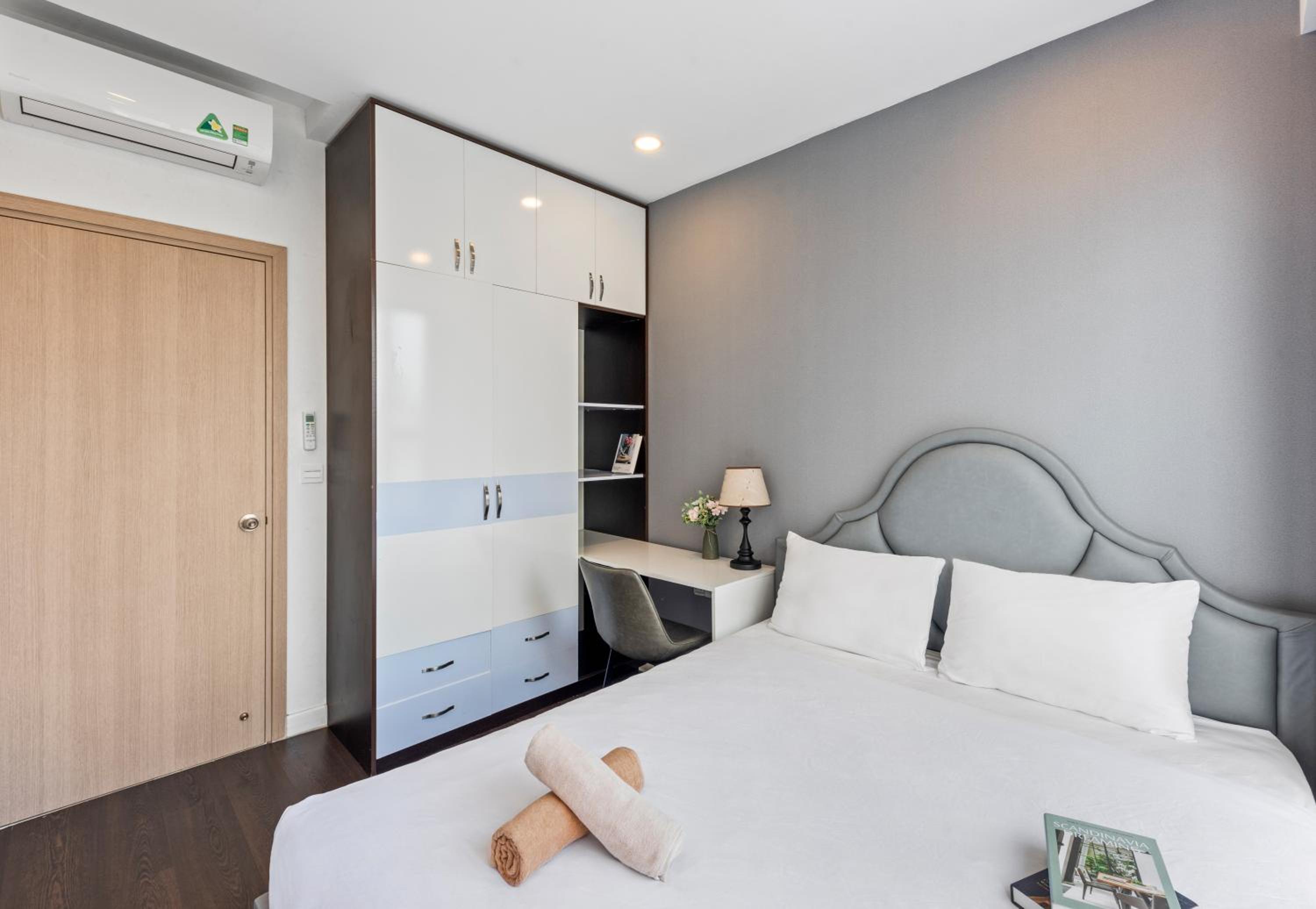 Sài Gòn Quận 4 - Căn Hộ Rivergate, Miễn Phí Hồ Bơi