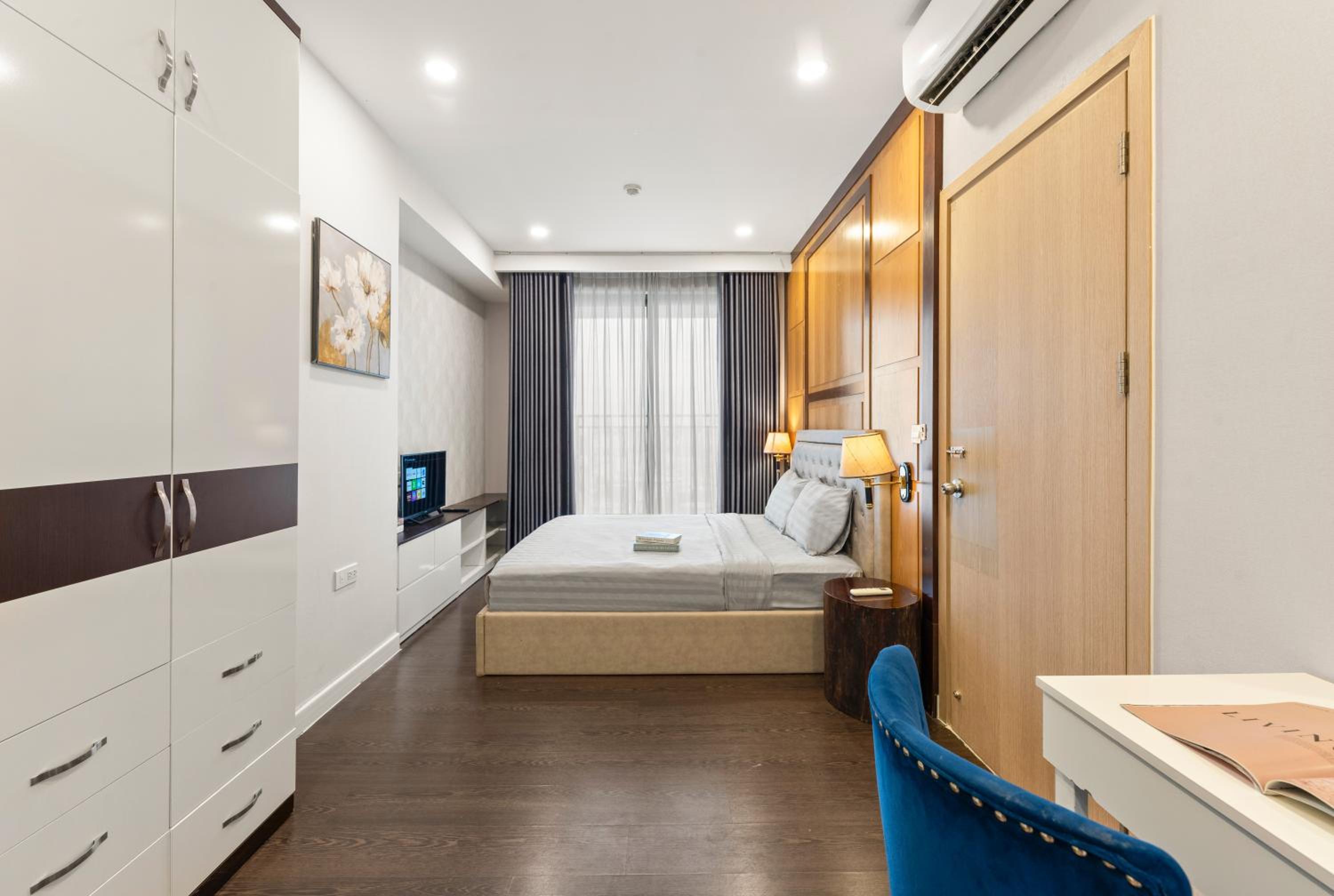 Sài Gòn Quận 4 - Căn Hộ Rivergate, Miễn Phí Hồ Bơi