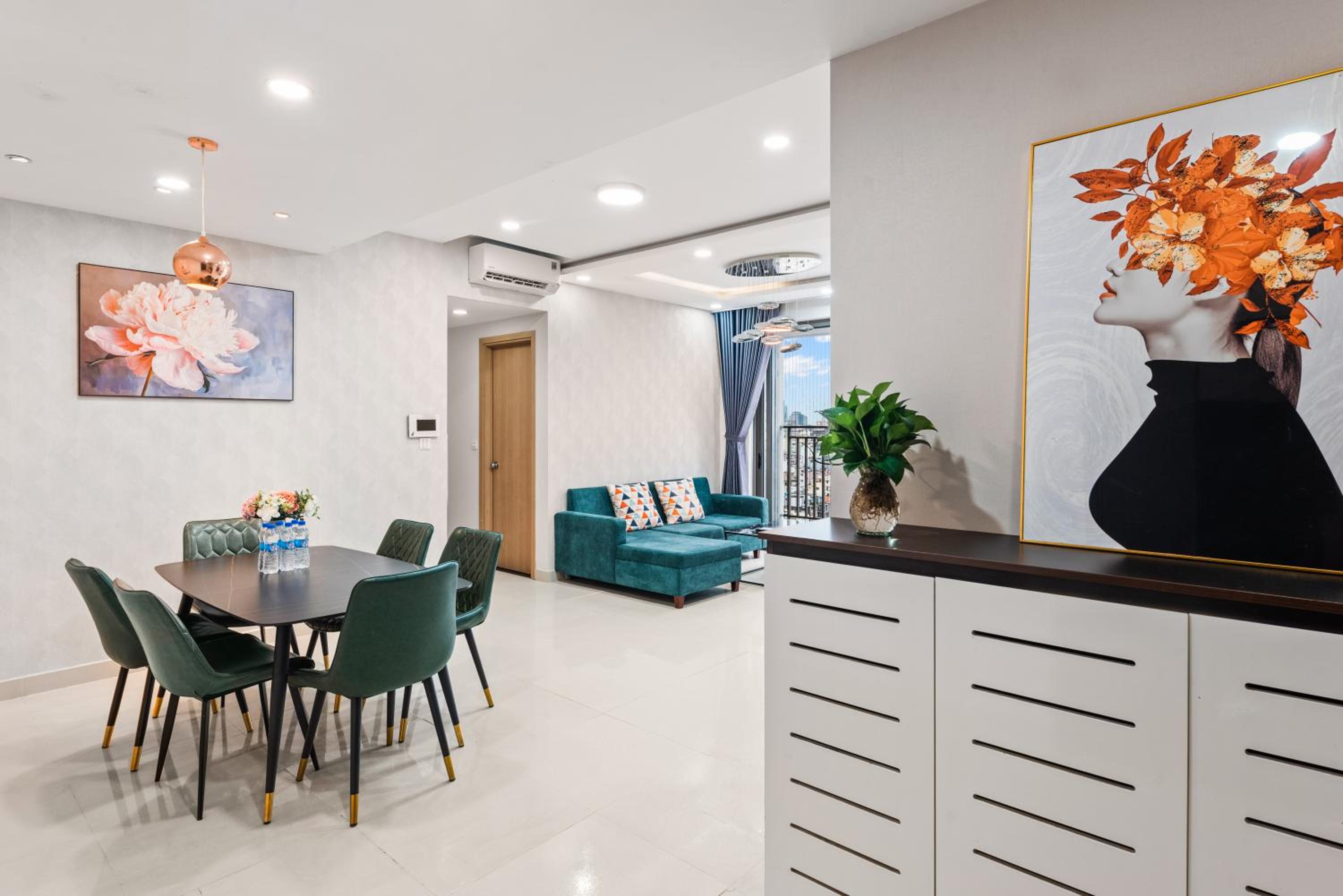 Sài Gòn Quận 4 - Căn Hộ Rivergate, Miễn Phí Hồ Bơi