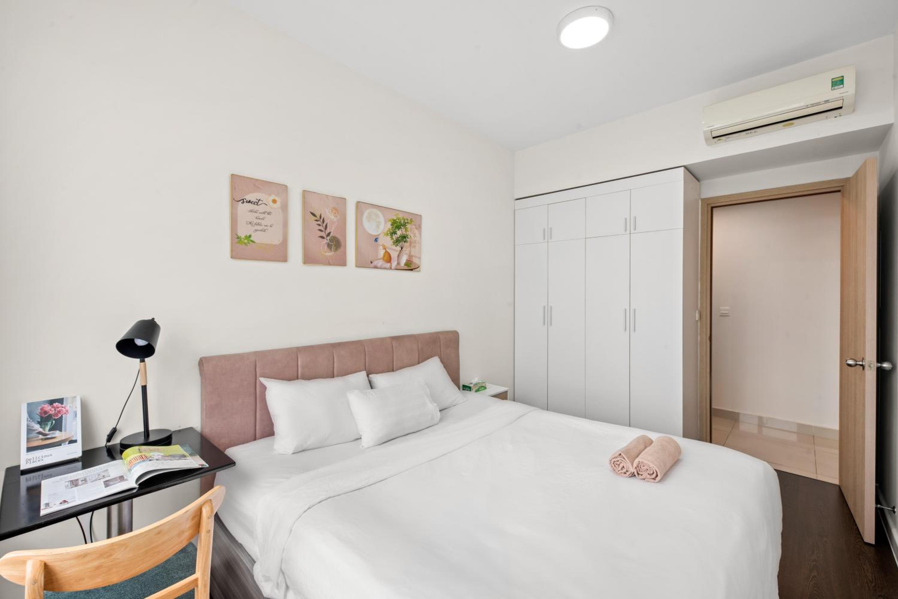 Sài Gòn Quận 4 - Căn Hộ Rivergate, Miễn Phí Hồ Bơi