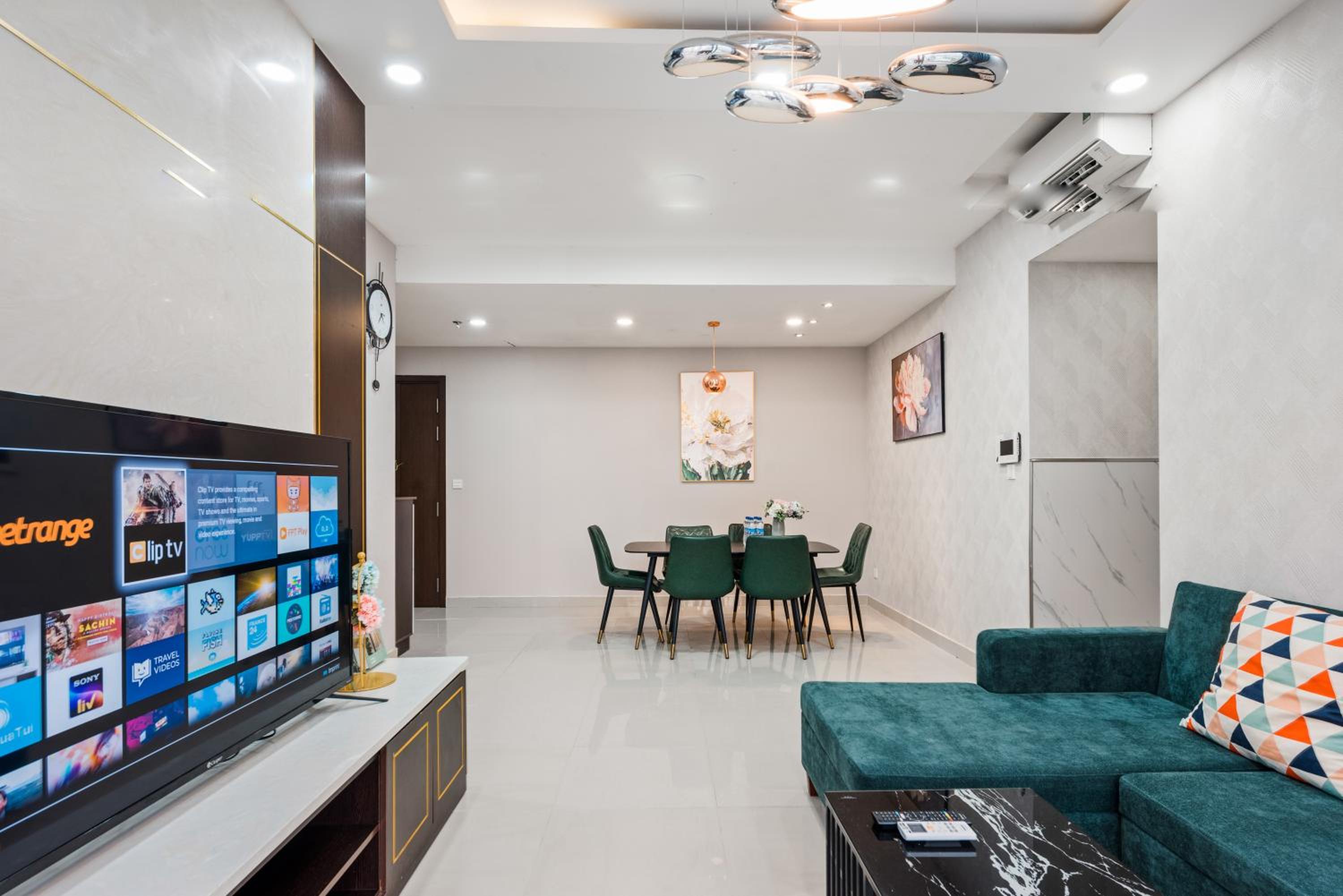 Sài Gòn Quận 4 - Căn Hộ Rivergate, Miễn Phí Hồ Bơi