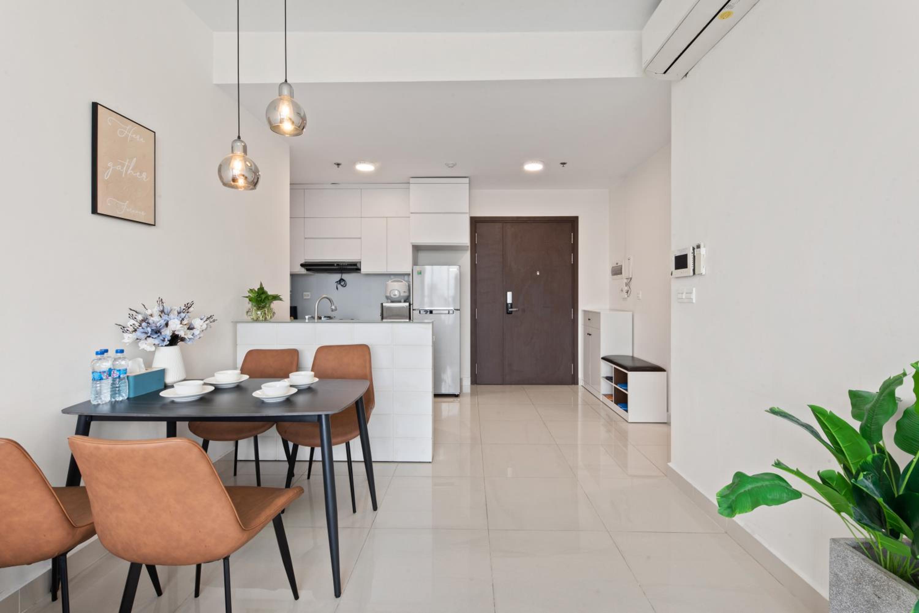 Sài Gòn Quận 4 - Căn Hộ Rivergate, Miễn Phí Hồ Bơi