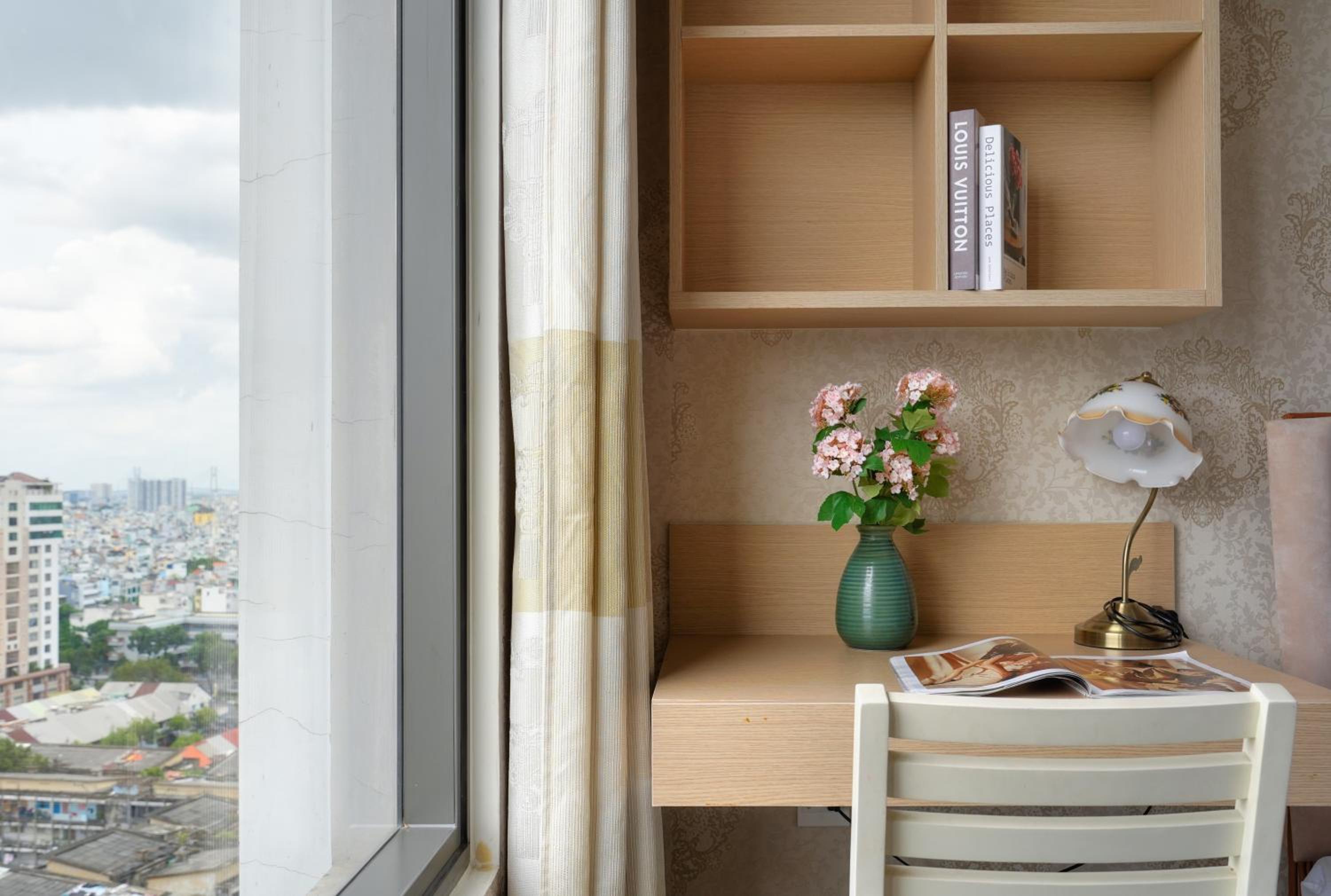 Sài Gòn Quận 4 - Căn Hộ Rivergate, Miễn Phí Hồ Bơi