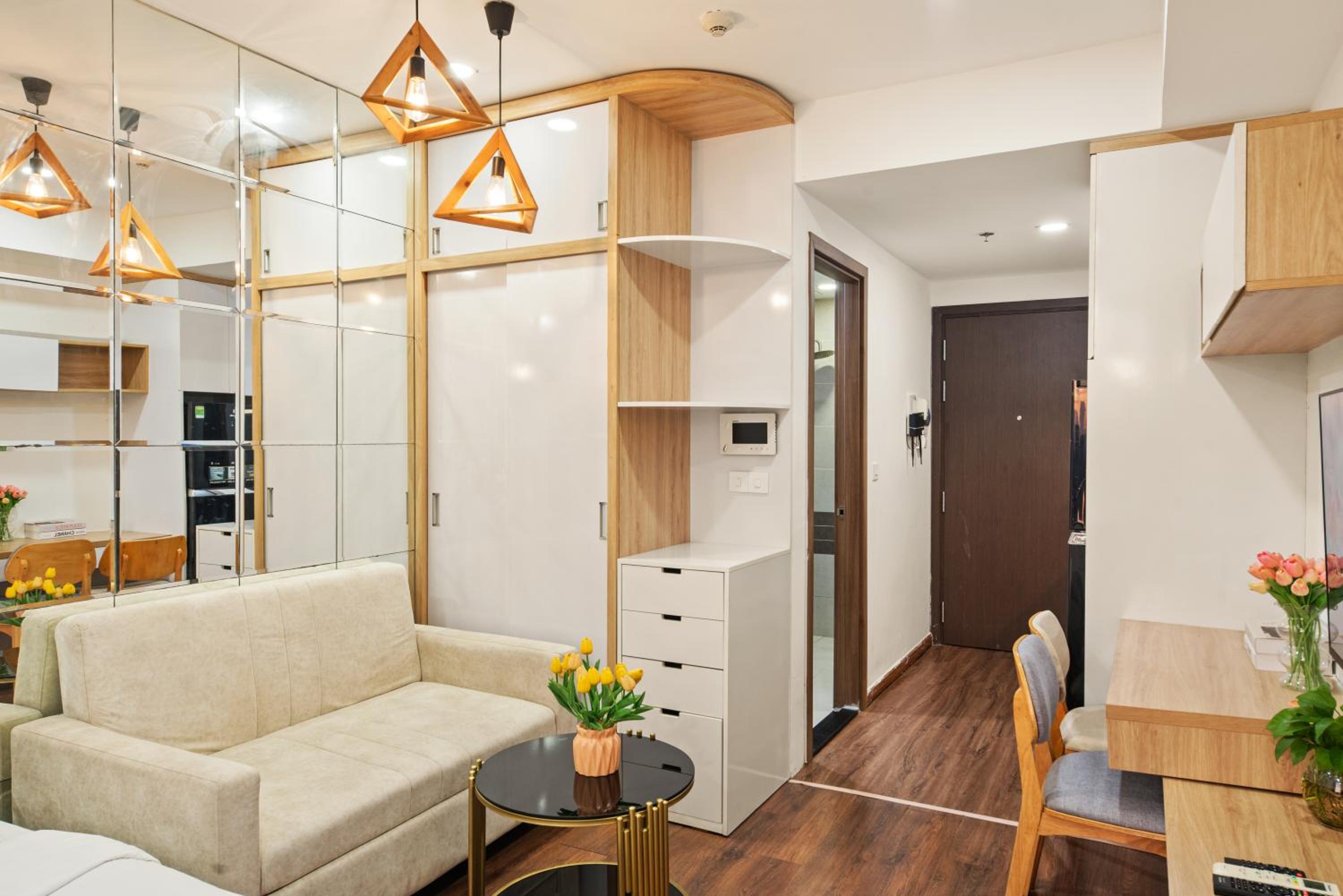 Sài Gòn Quận 4 - Căn Hộ Rivergate, Miễn Phí Hồ Bơi