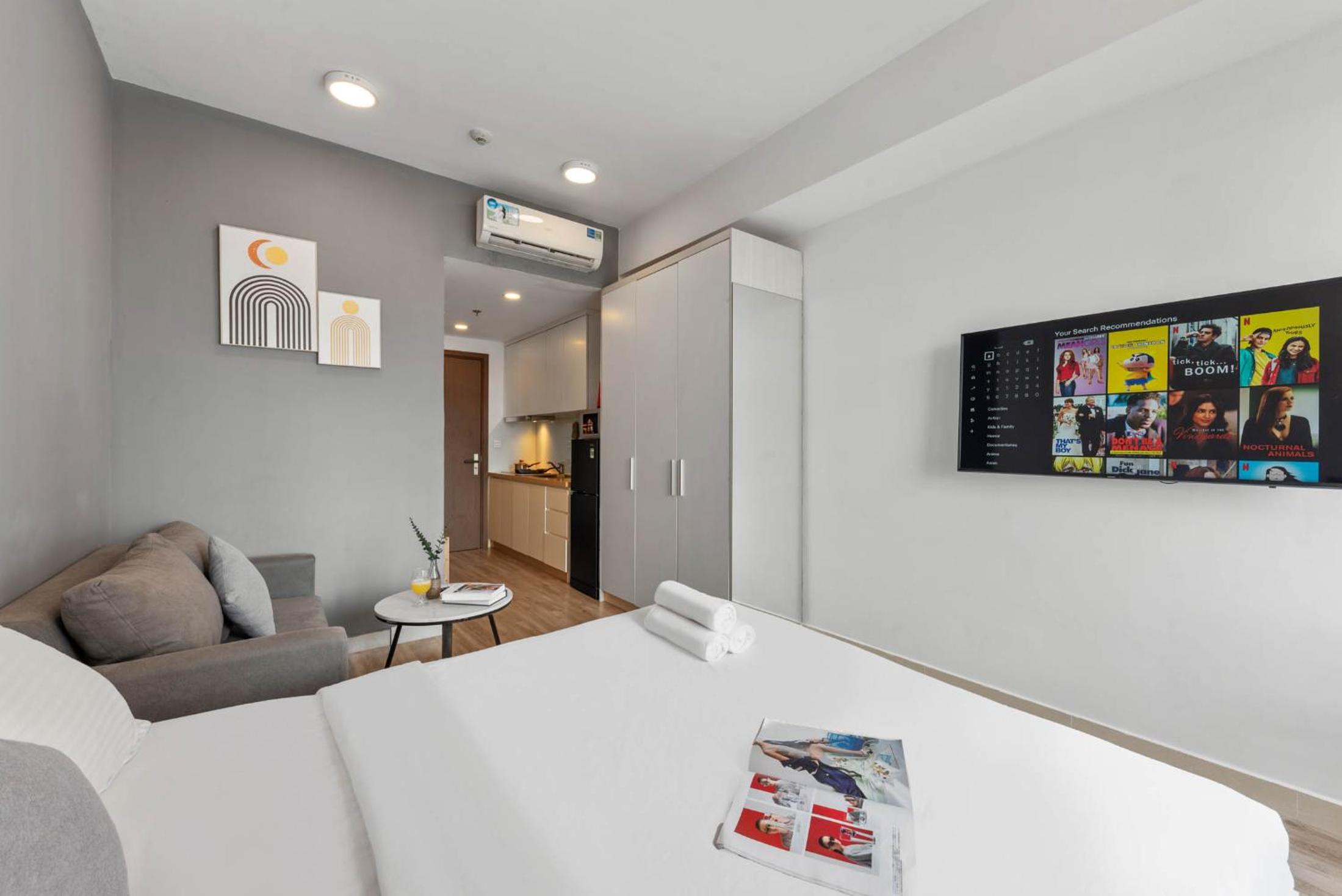 Sài Gòn Quận 4 - Căn Hộ Rivergate, Miễn Phí Hồ Bơi
