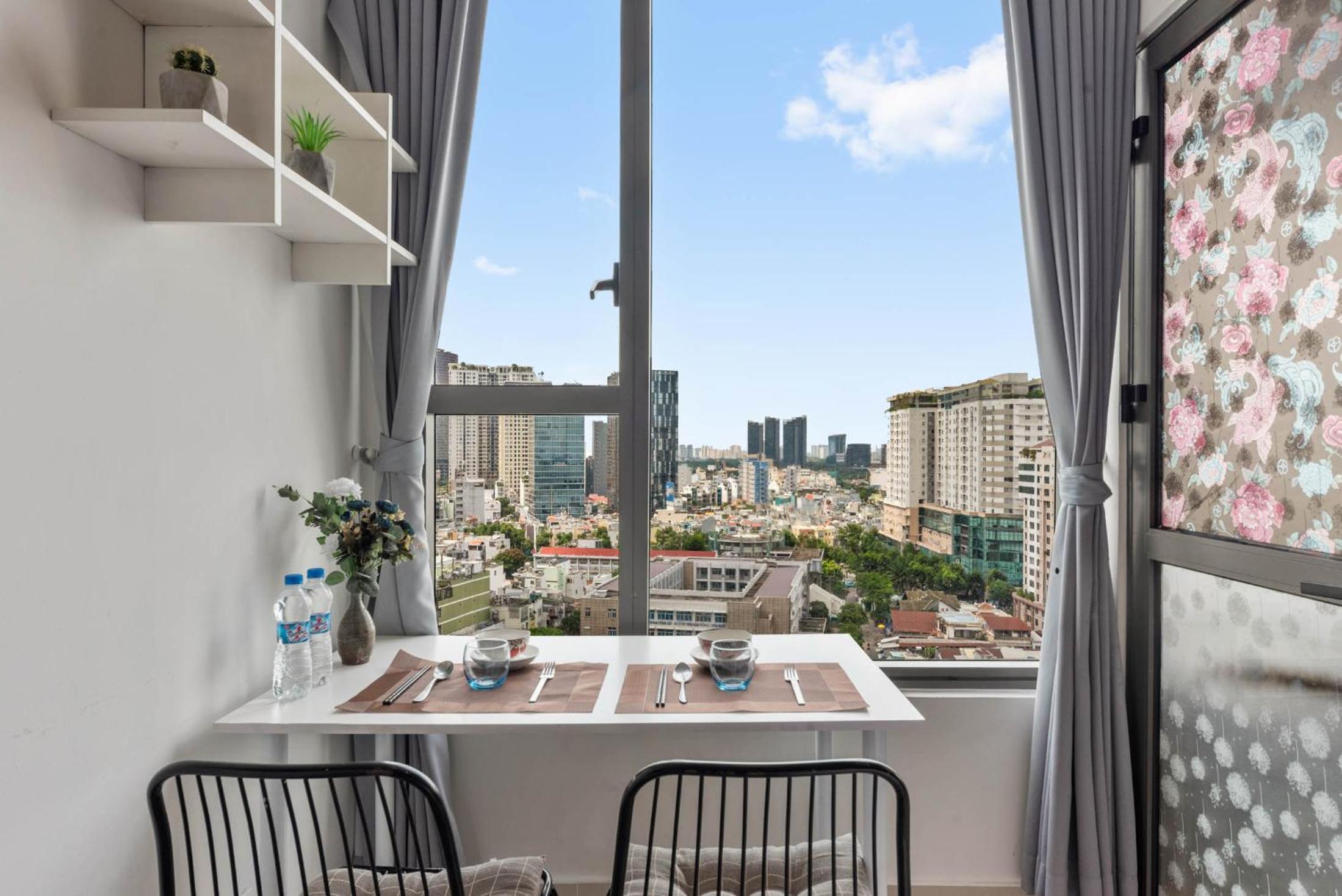 Sài Gòn Quận 4 - Căn Hộ Rivergate, Miễn Phí Hồ Bơi