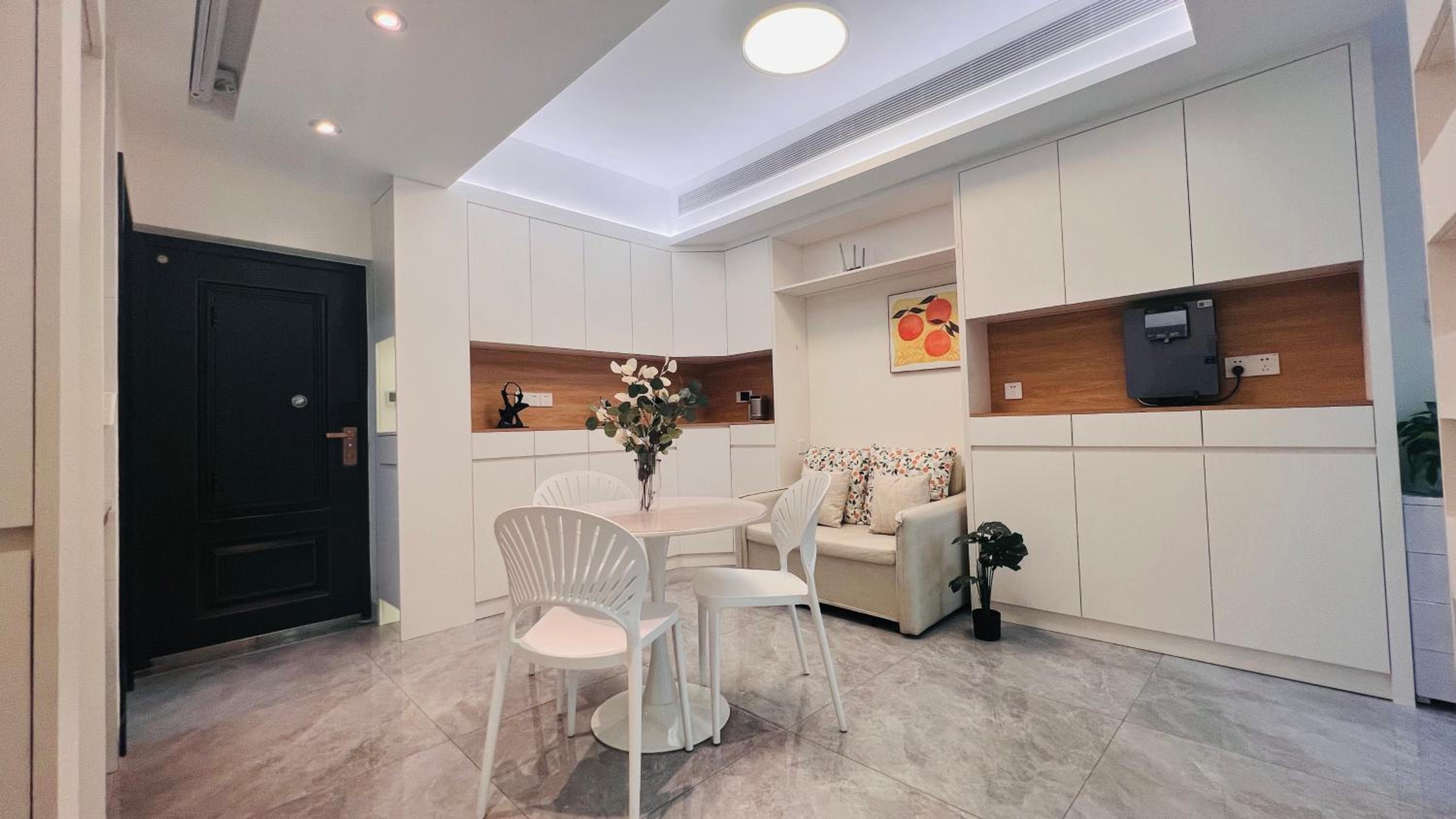 House of Great White Apartment