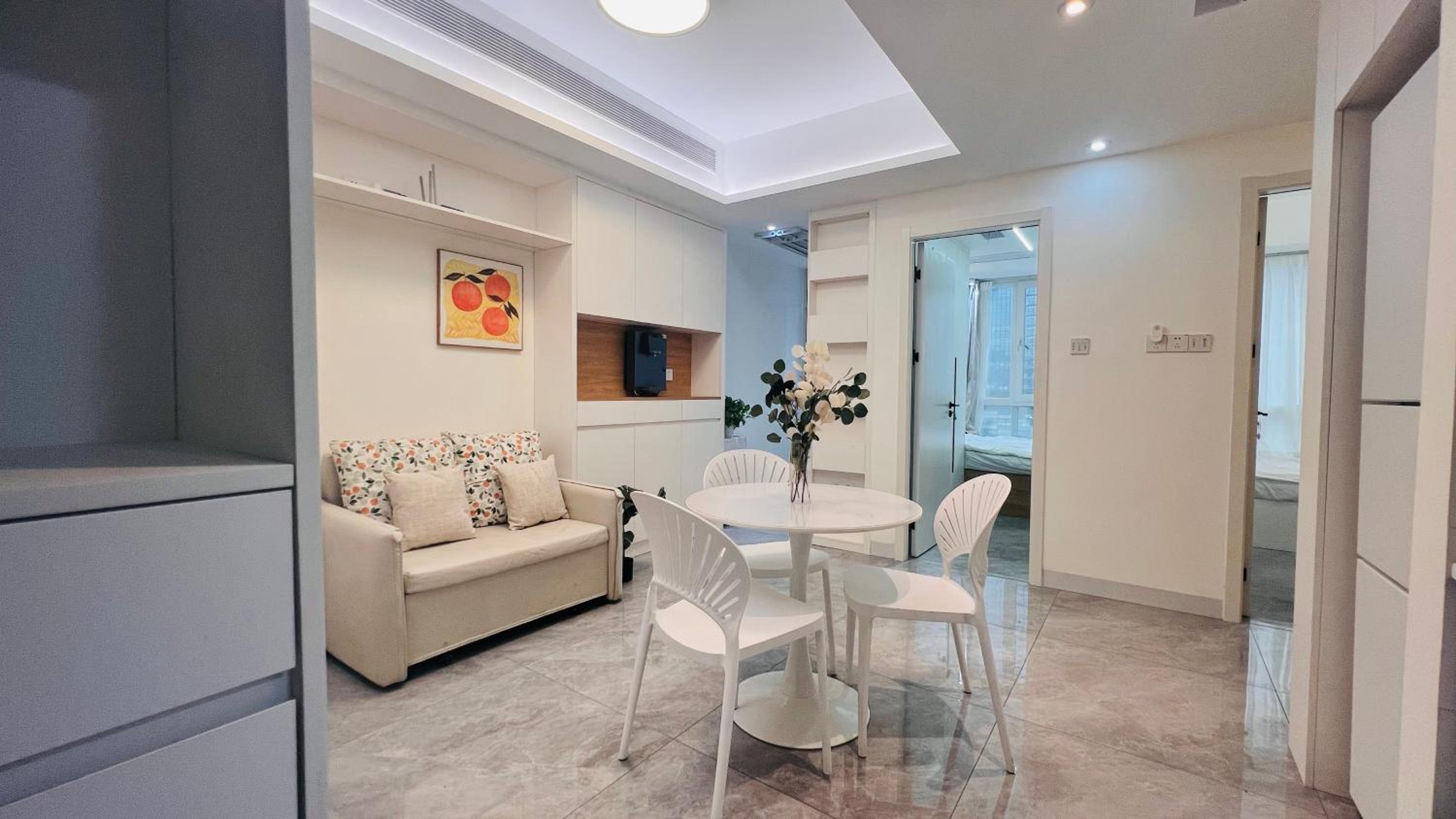 House of Great White Apartment