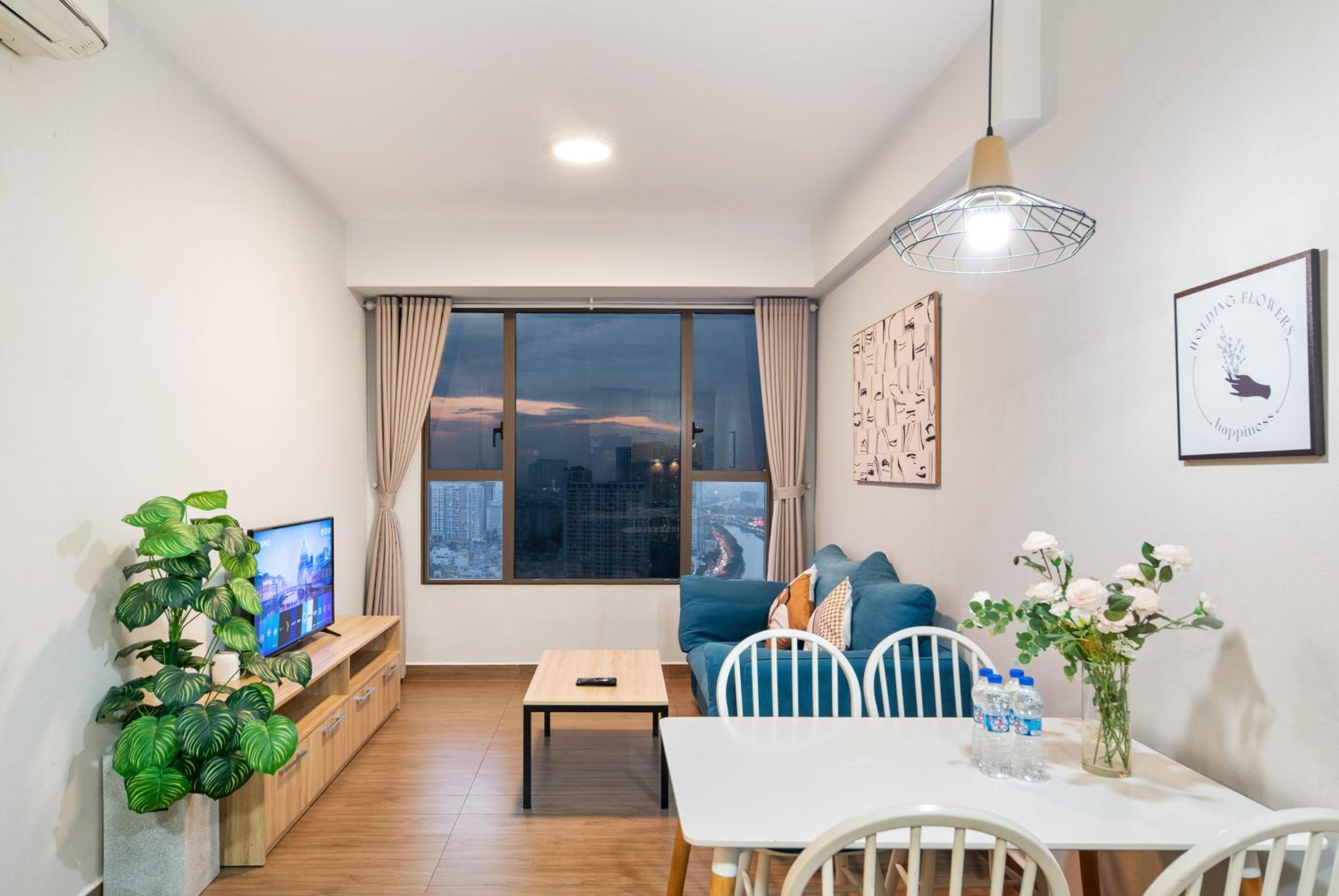 Sài Gòn Quận 4 - Căn Hộ Rivergate, Miễn Phí Hồ Bơi