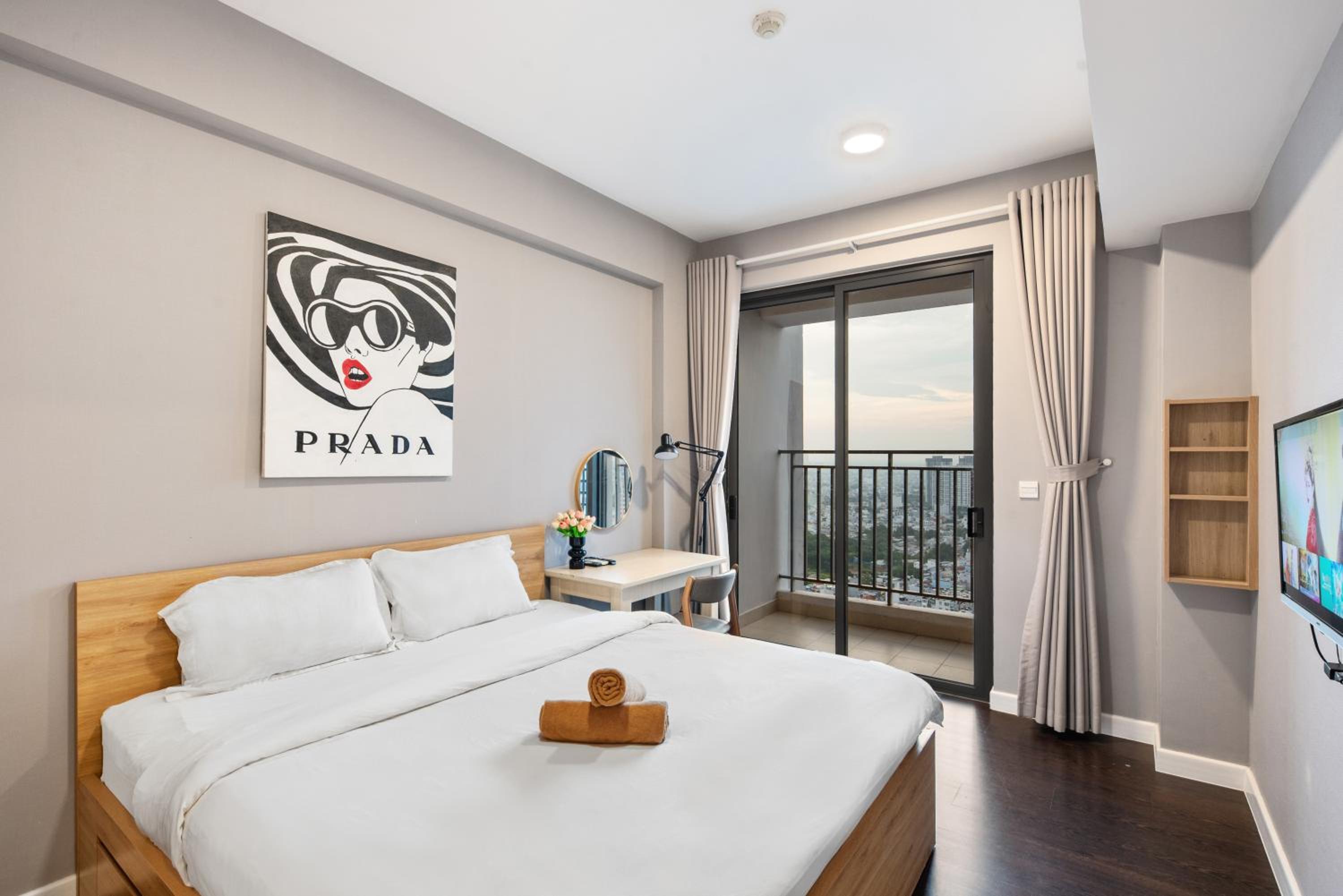 Sài Gòn Quận 4 - Căn Hộ Rivergate, Miễn Phí Hồ Bơi