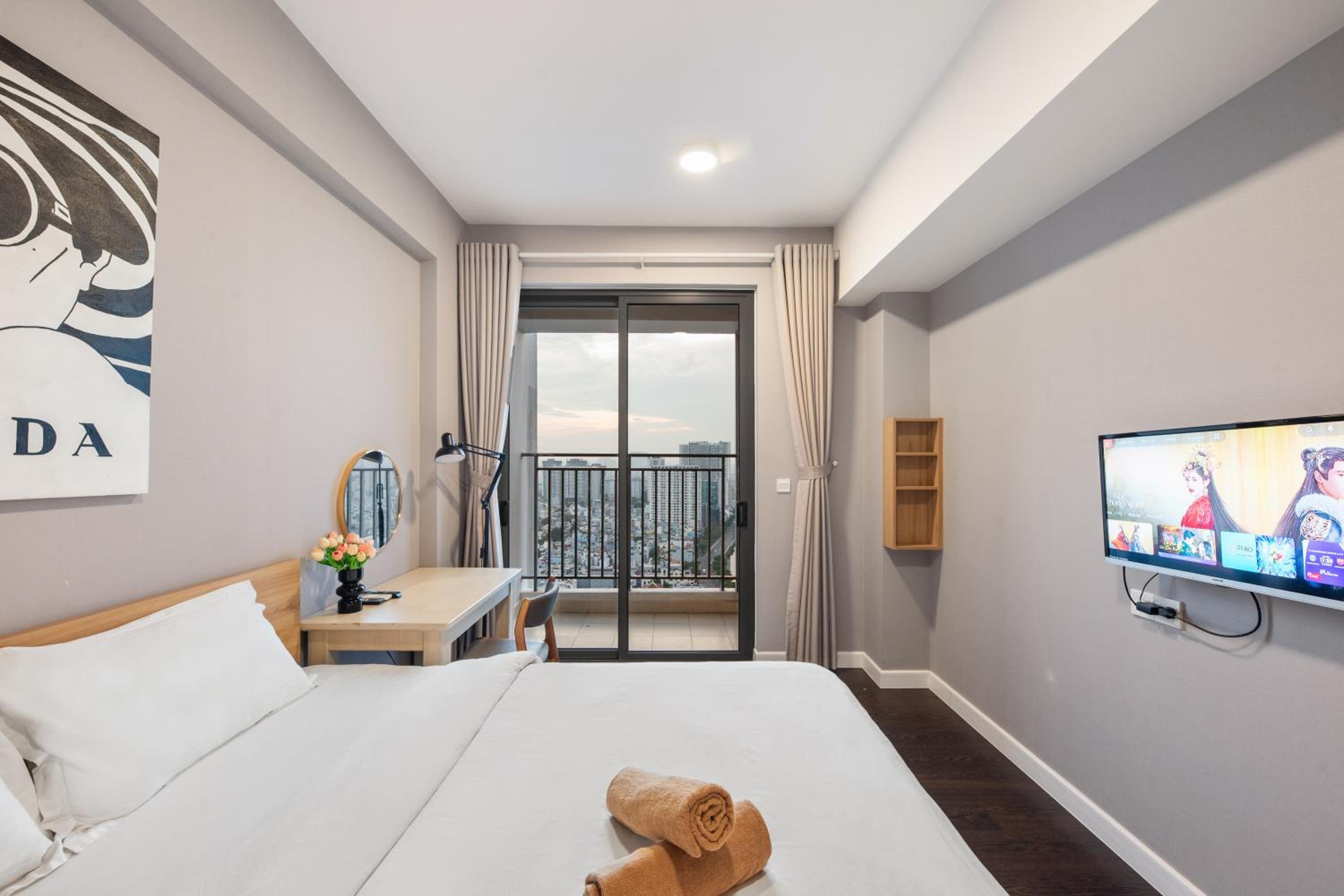 Sài Gòn Quận 4 - Căn Hộ Rivergate, Miễn Phí Hồ Bơi
