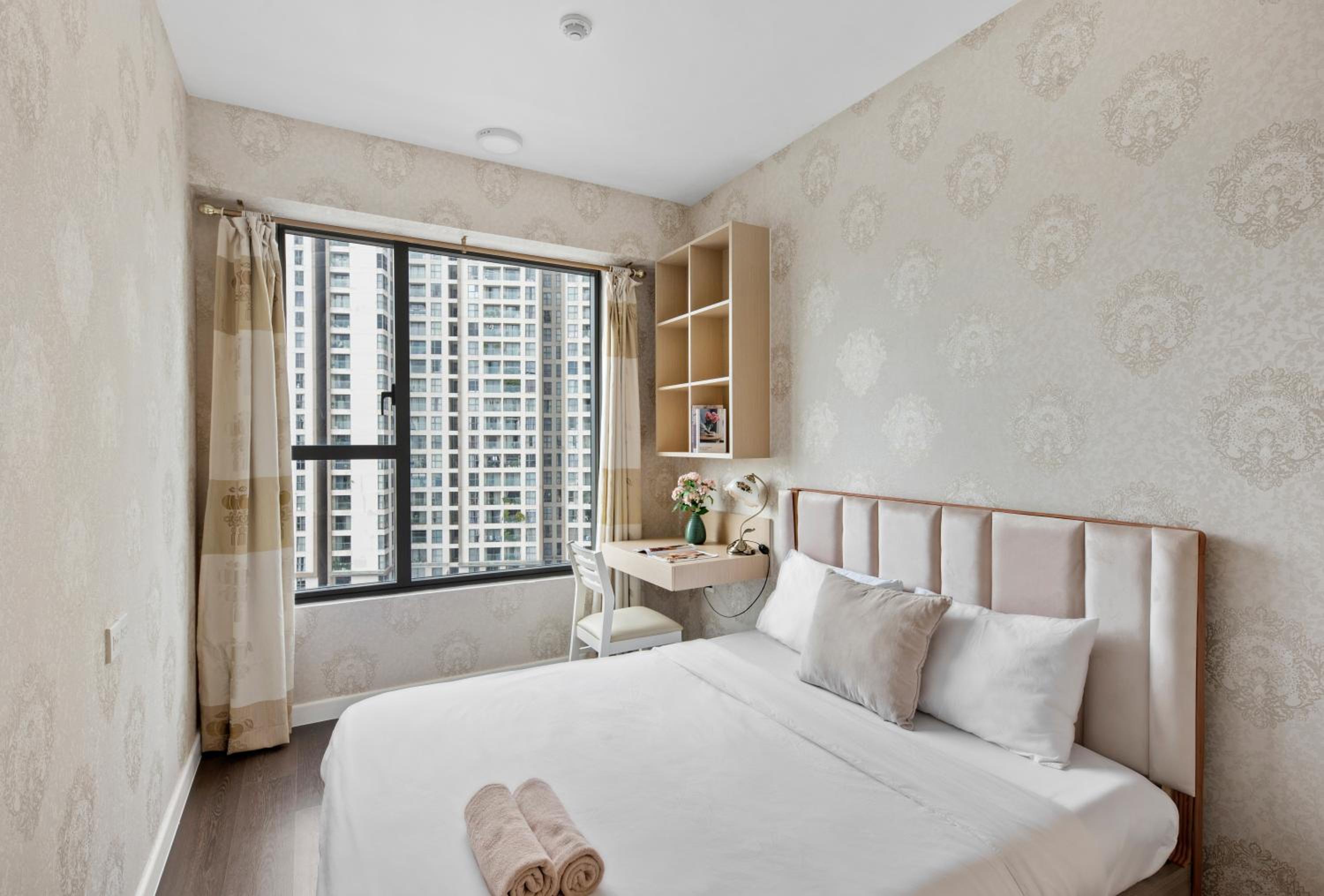 Sài Gòn Quận 4 - Căn Hộ Rivergate, Miễn Phí Hồ Bơi