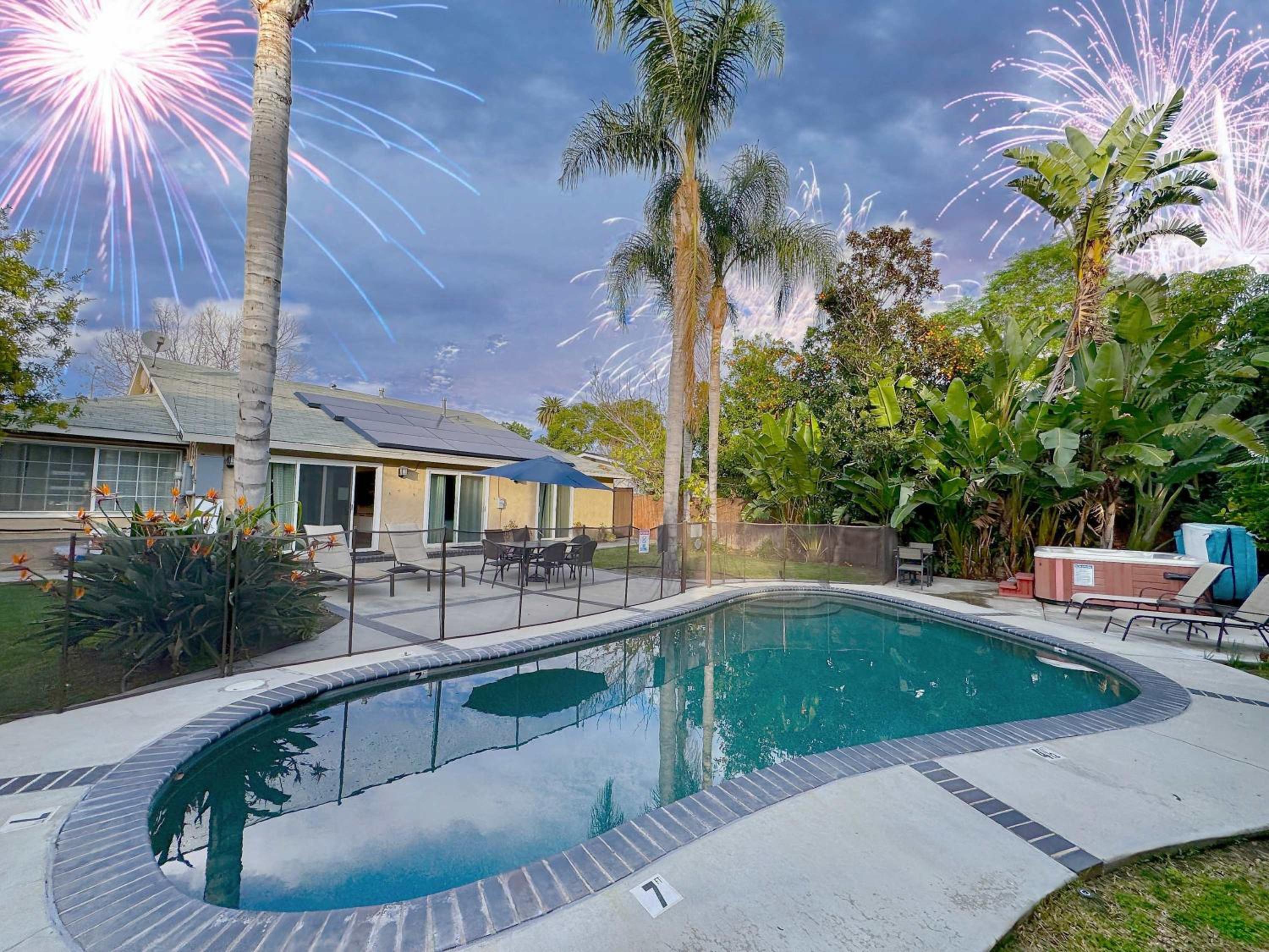 Hotel Rainforest Villa 4 Bedroom Poolspa Walk2disneyland