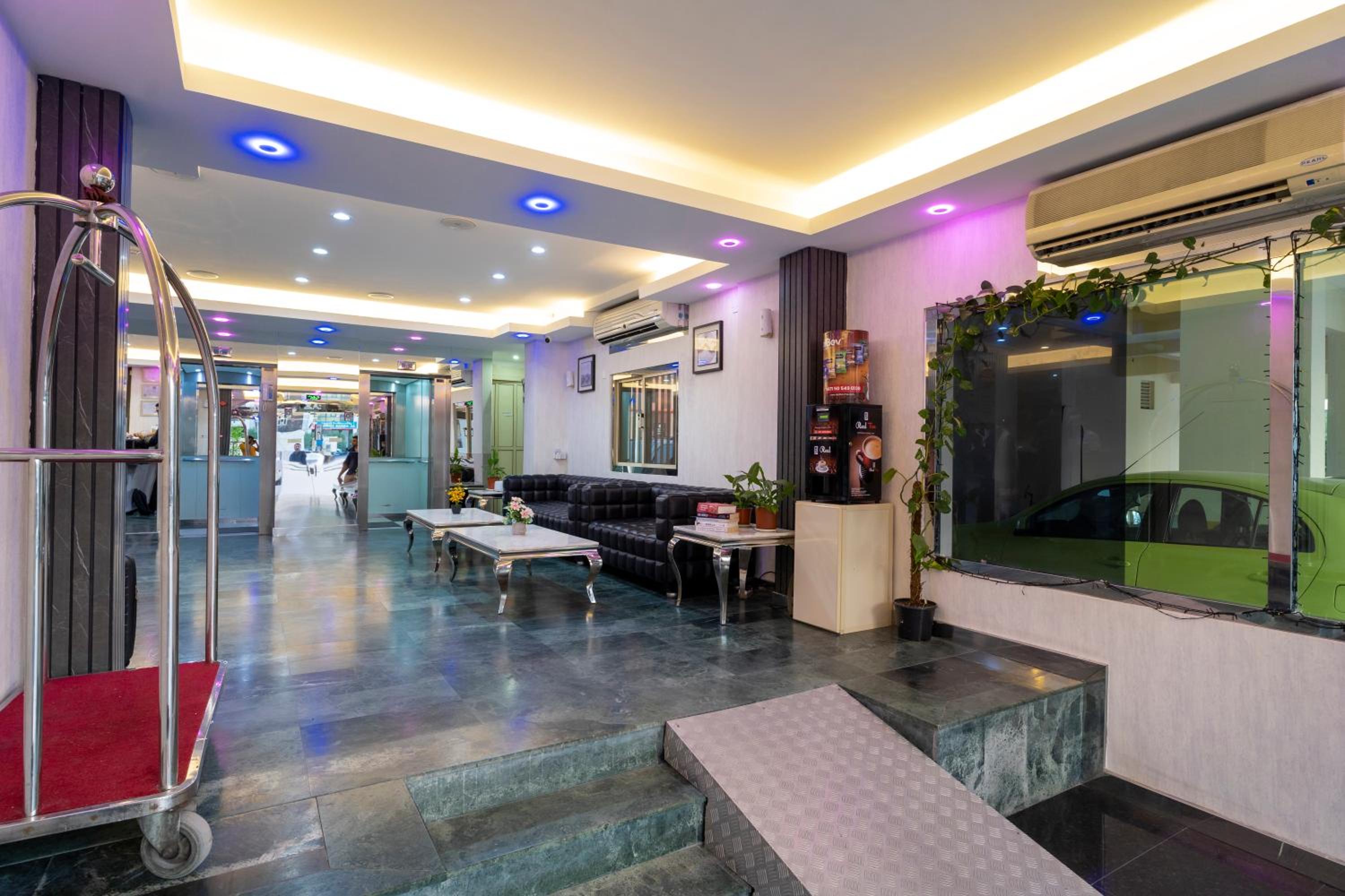 Frsan Plaza