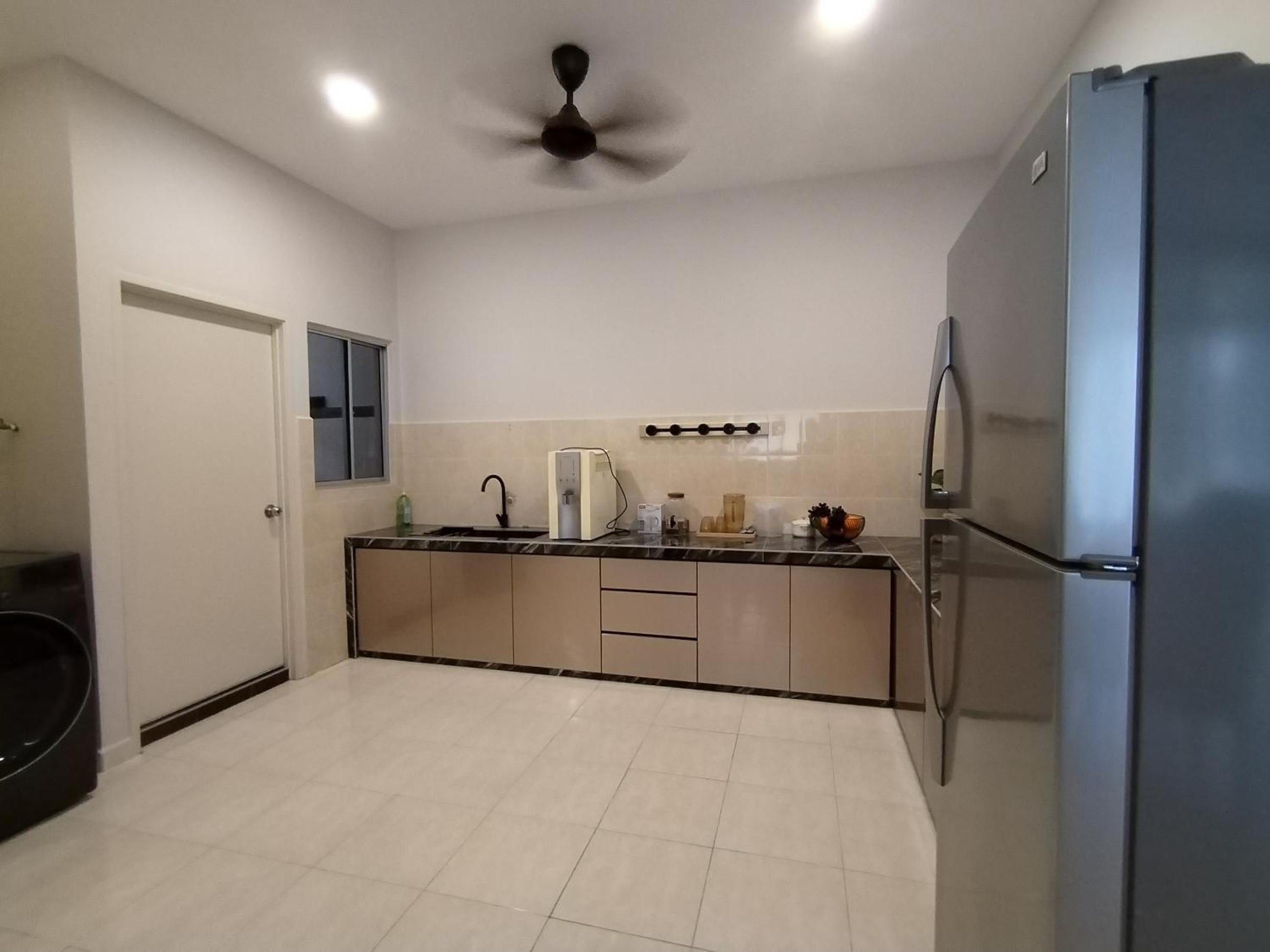 12pax -Bakap Indah 2Storey Corner House Big Space photo 5