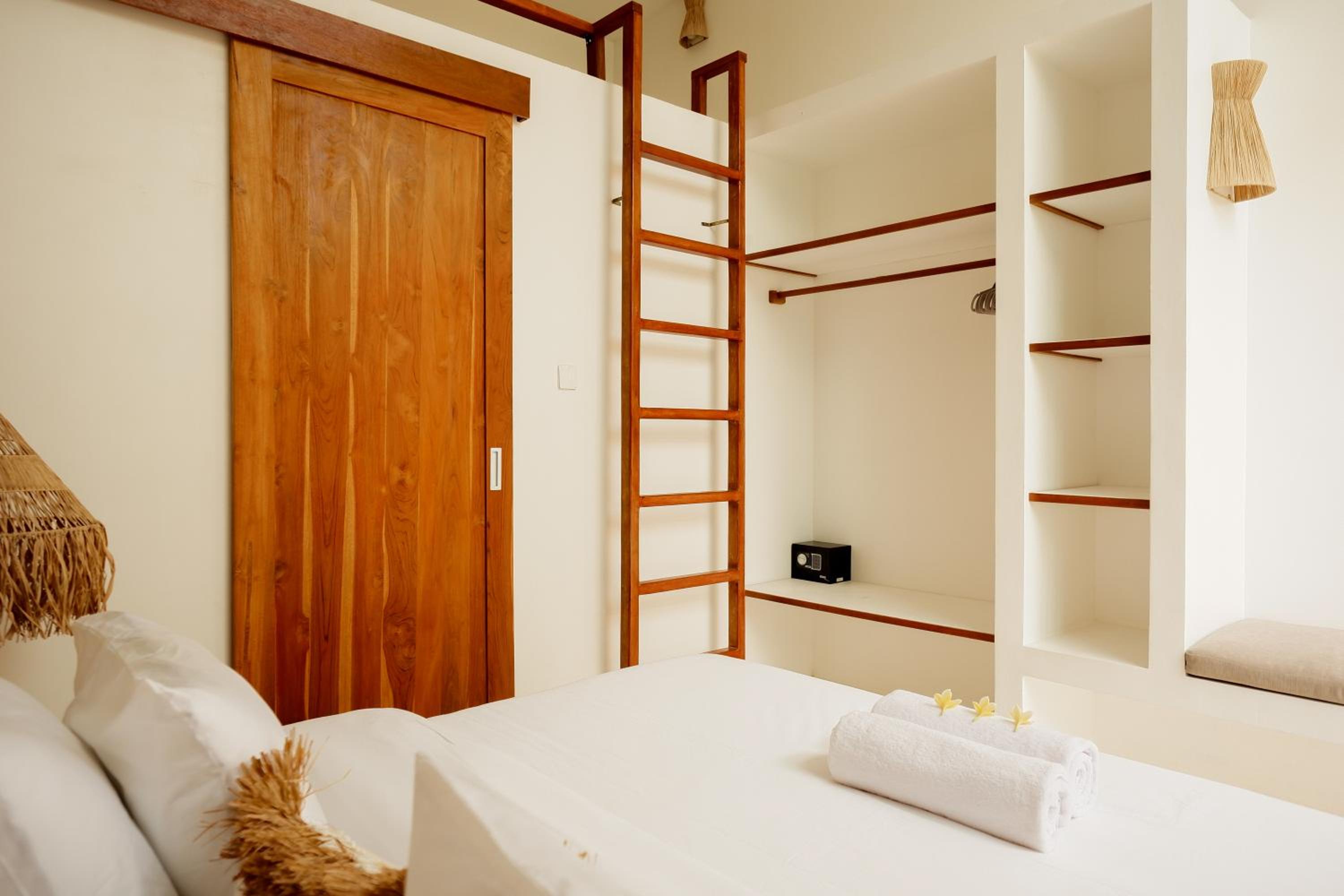 WAHA by Perla - 3BR Oasis Villa close to the beach