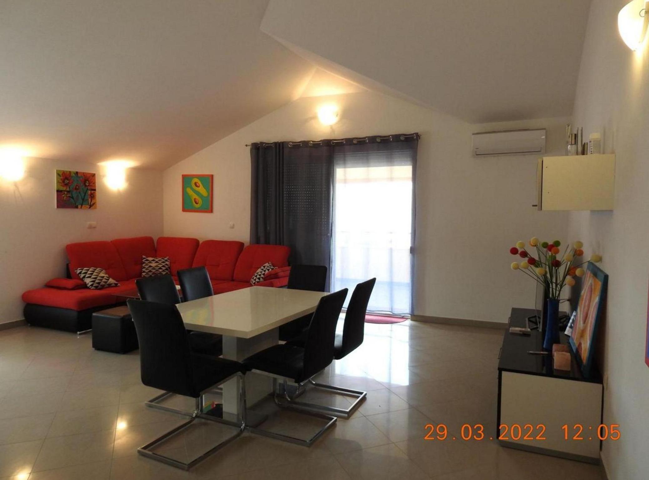Expansive Ciovo Apartment with Sea-Views, Balcony and Outdoor Dining view 4