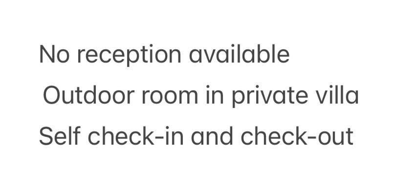 Small details1 Self-check-in