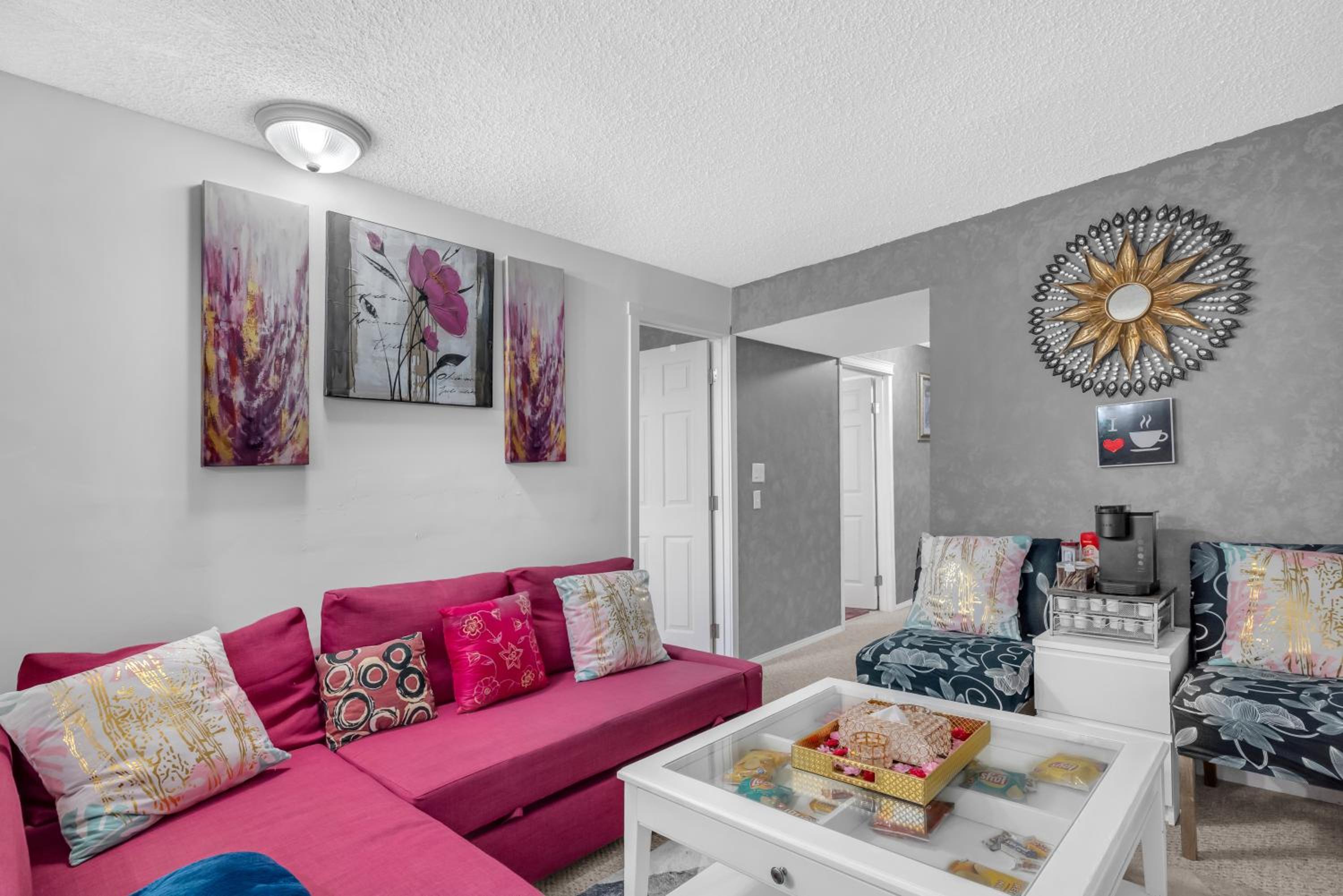 33 Executive Home, Ac, Airport