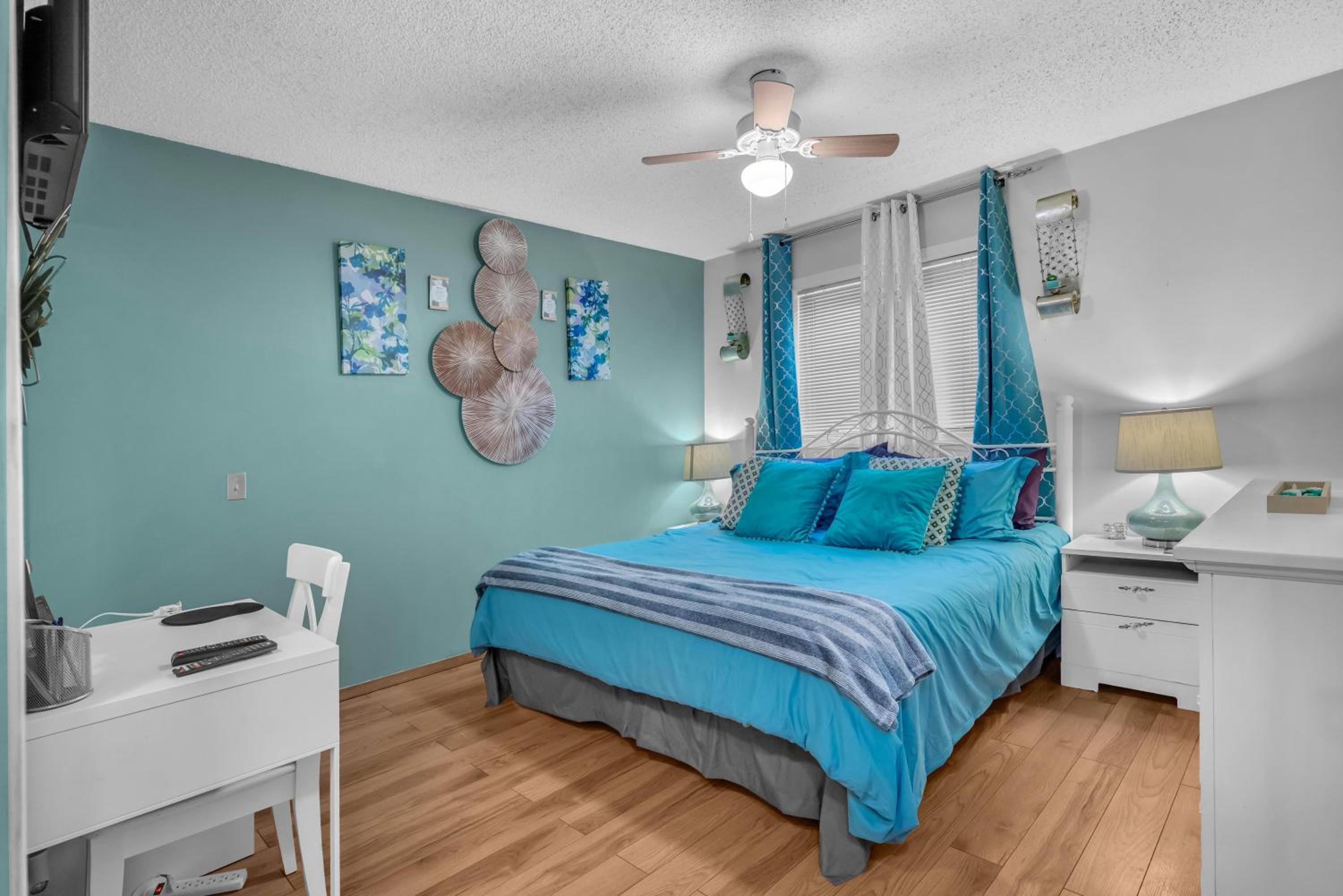 33 Executive Home, Ac, Airport