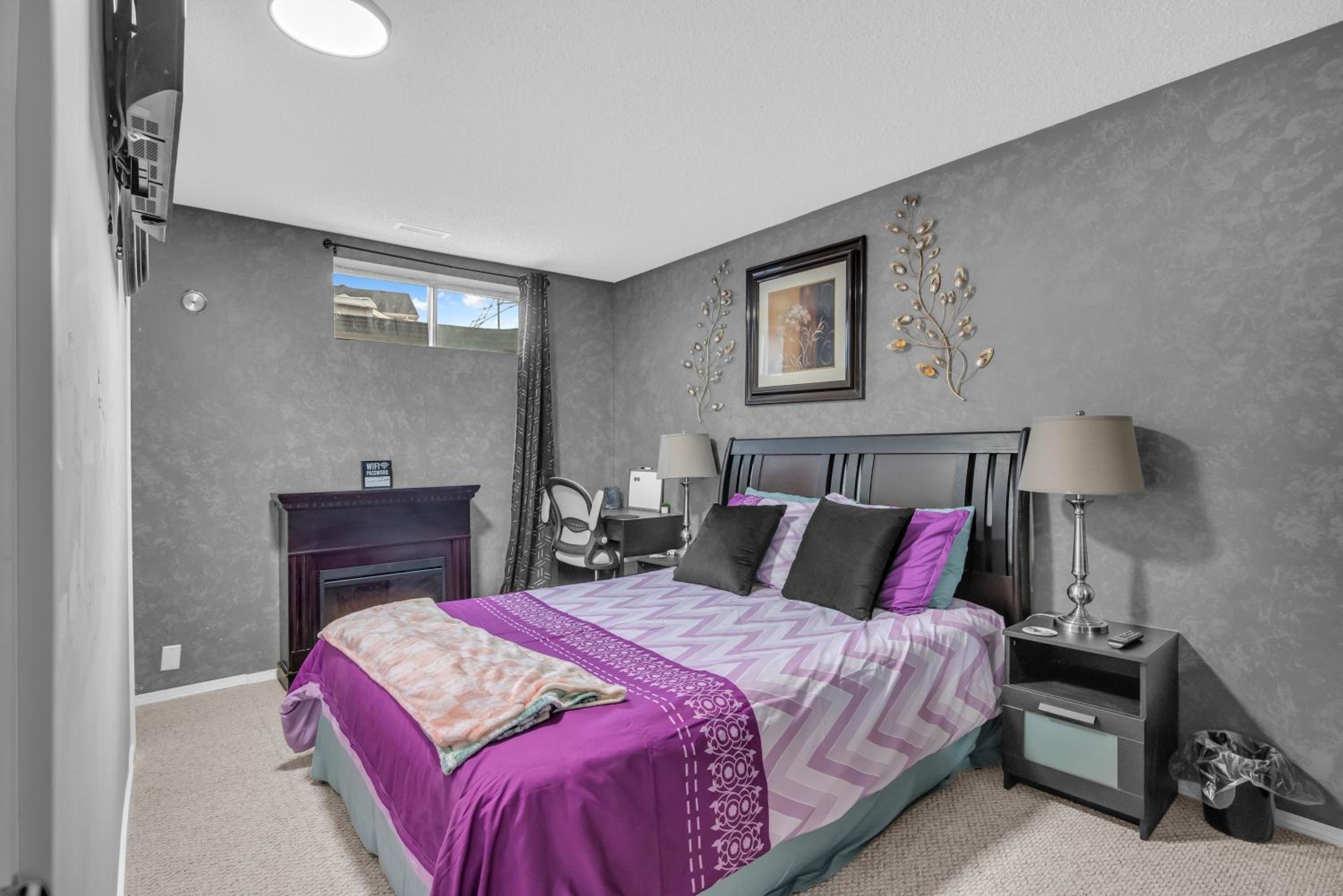 33 Executive Home, Ac, Airport