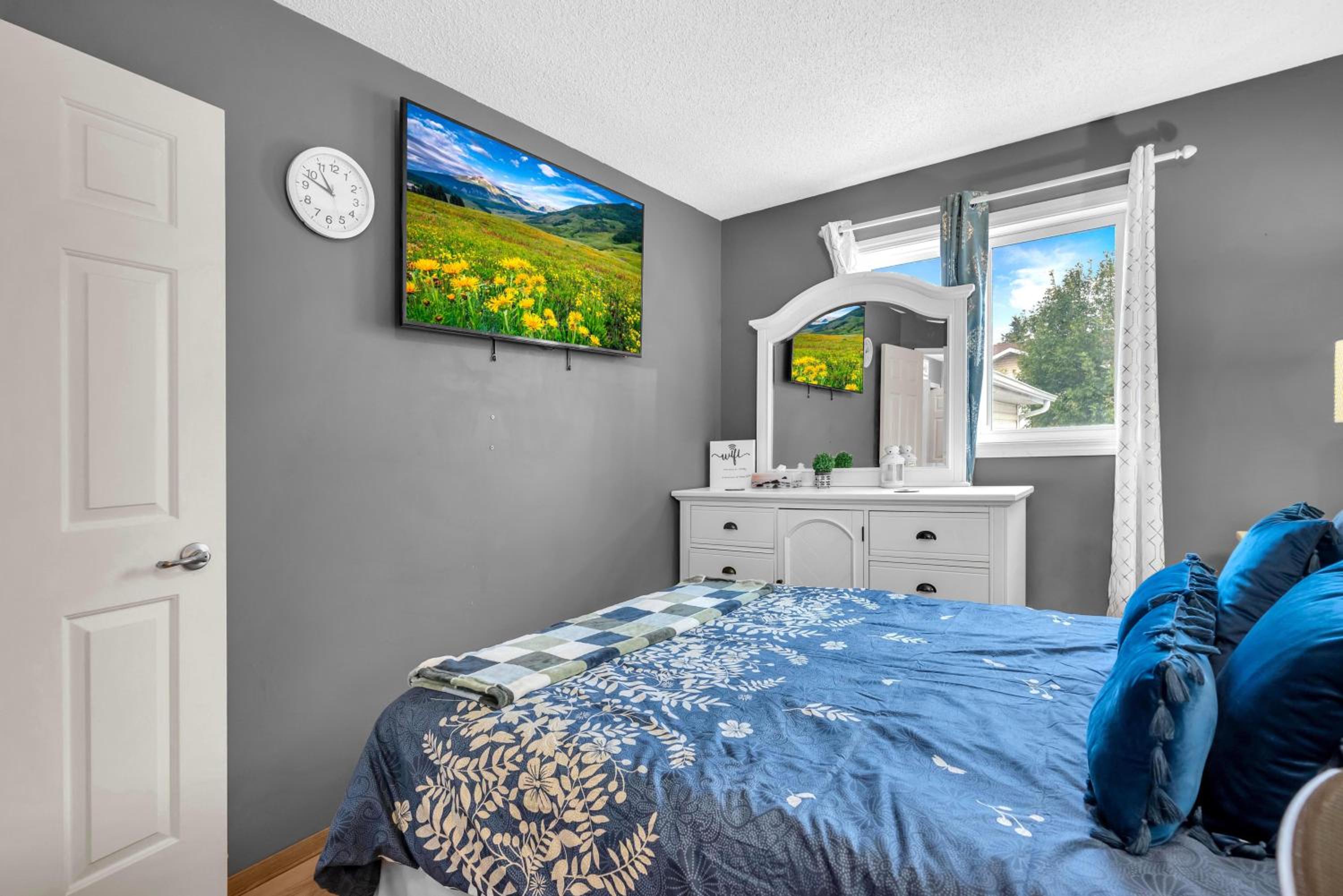 33 Executive Home, Ac, Airport