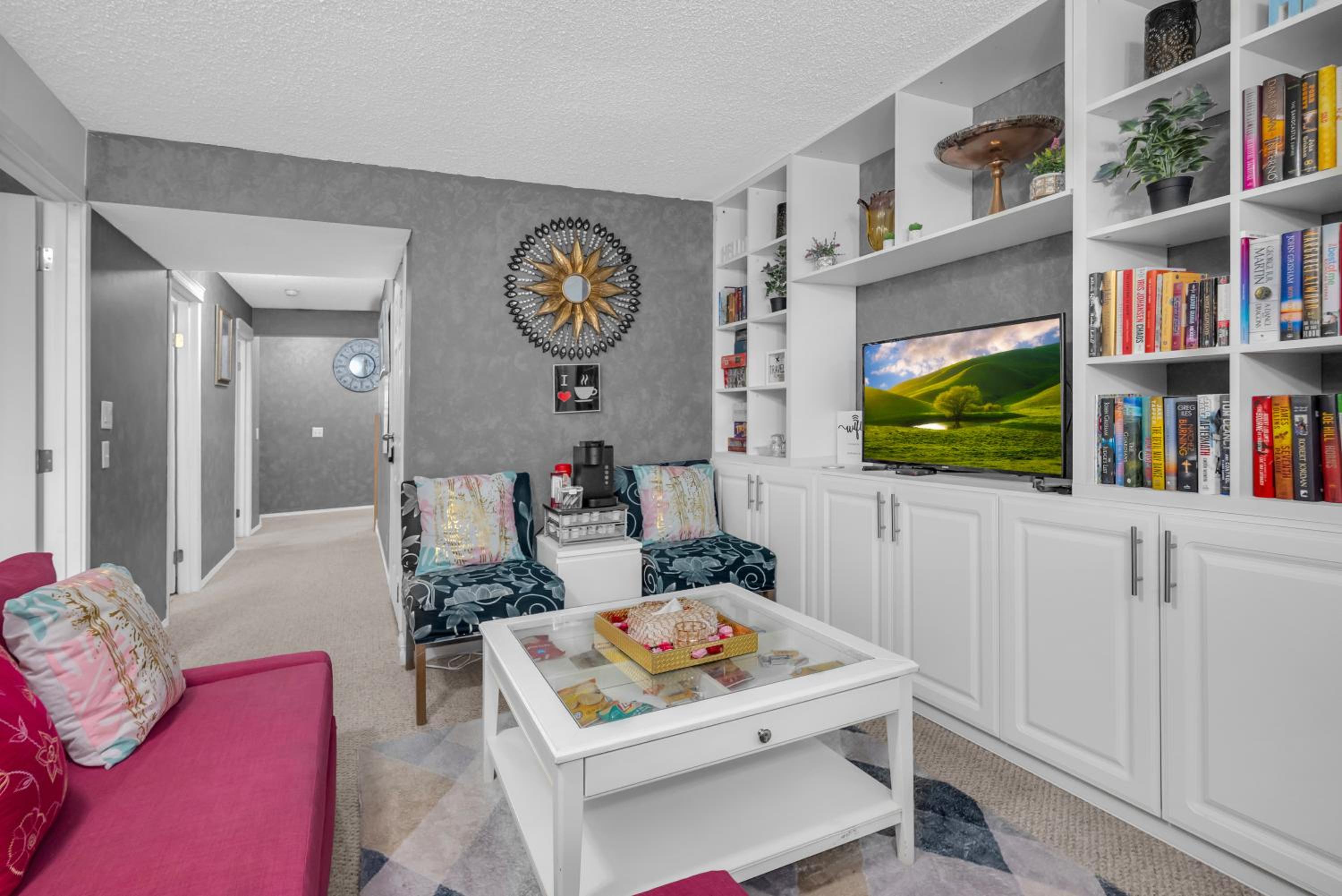 33 Executive Home, Ac, Airport