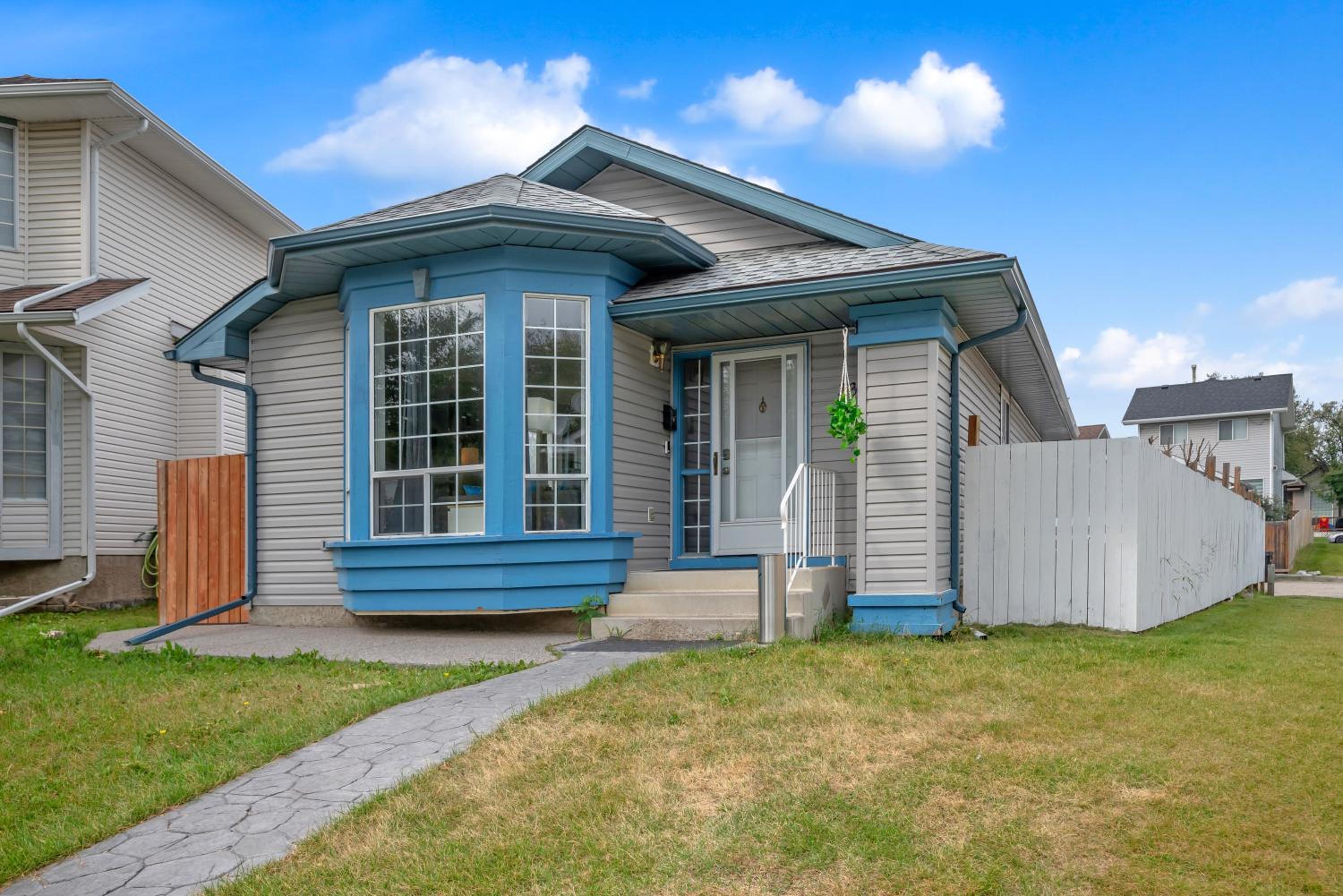 33 Executive Home, Ac, Airport
