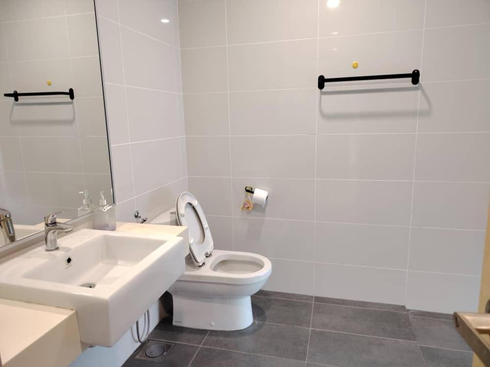 Mid Valley Megamall View Southkey Mosaic 3BR 2FREE By Natol