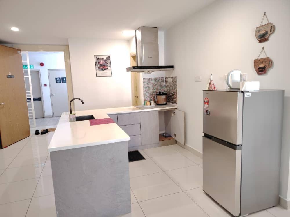 Mid Valley Megamall View Southkey Mosaic 3BR 2FREE By Natol